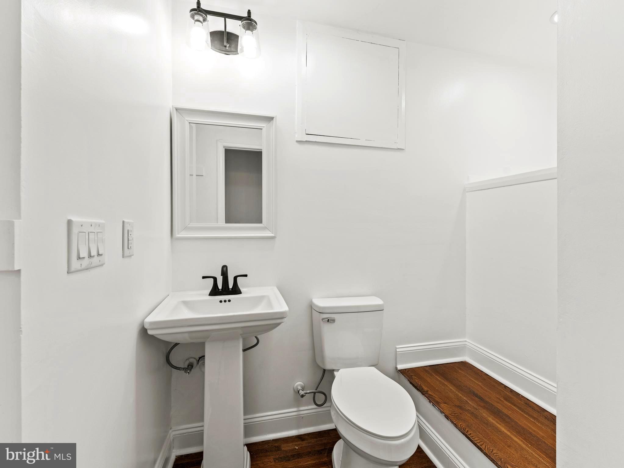 ROCART TERRACE - Residential