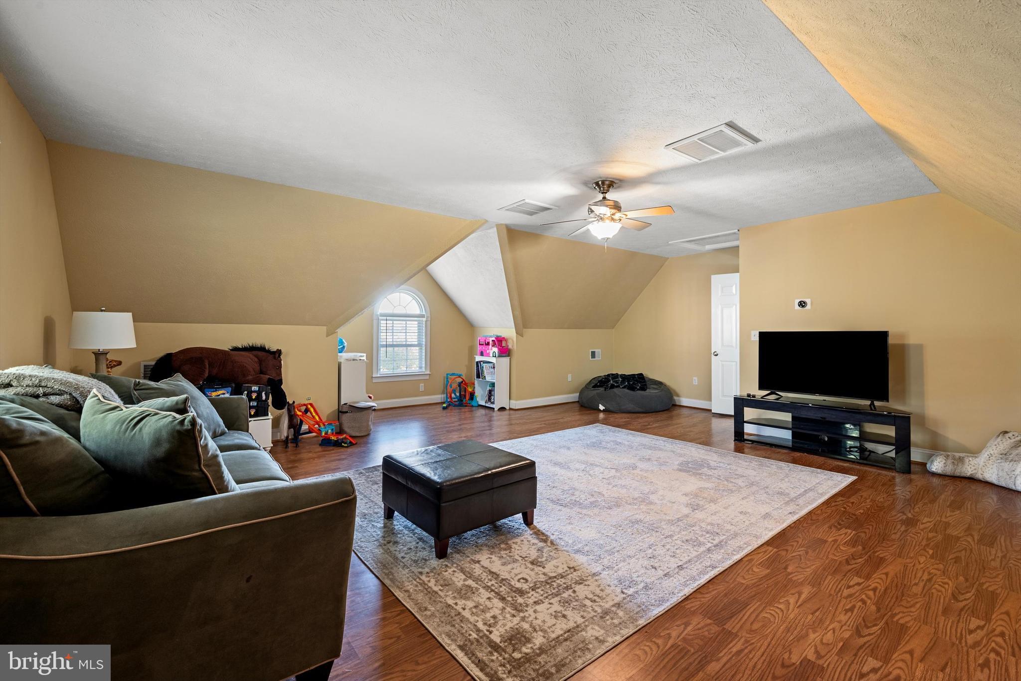 STONEBROOK FARMS - Residential