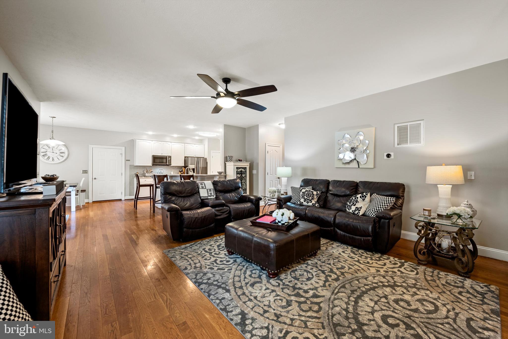 STONEBROOK FARMS - Residential