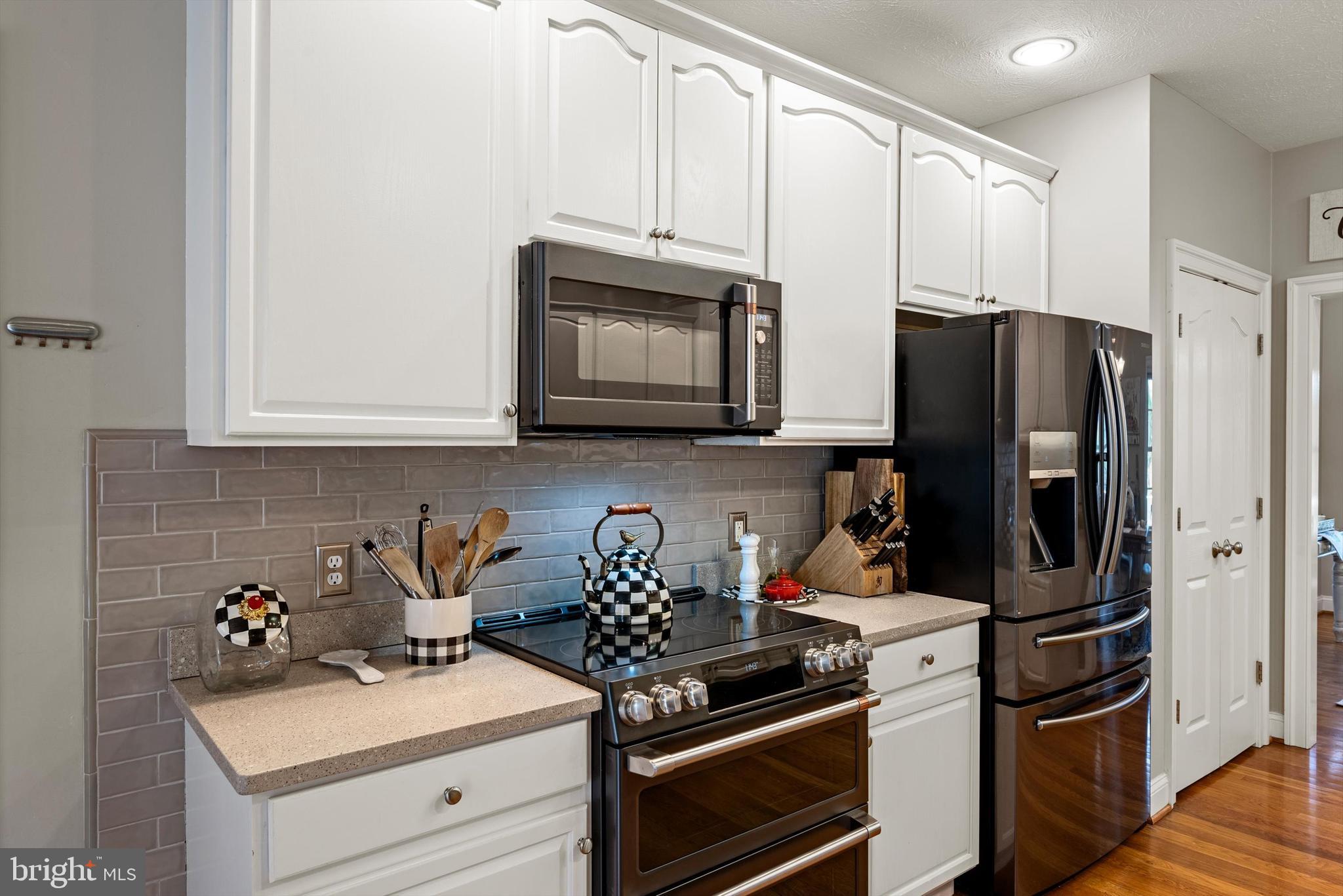 STONEBROOK FARMS - Residential