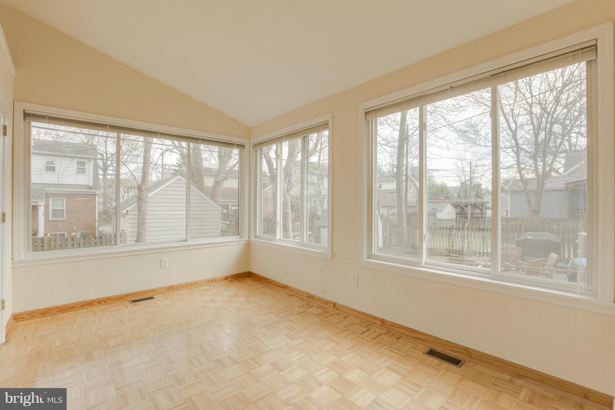 BRENTON - Residential