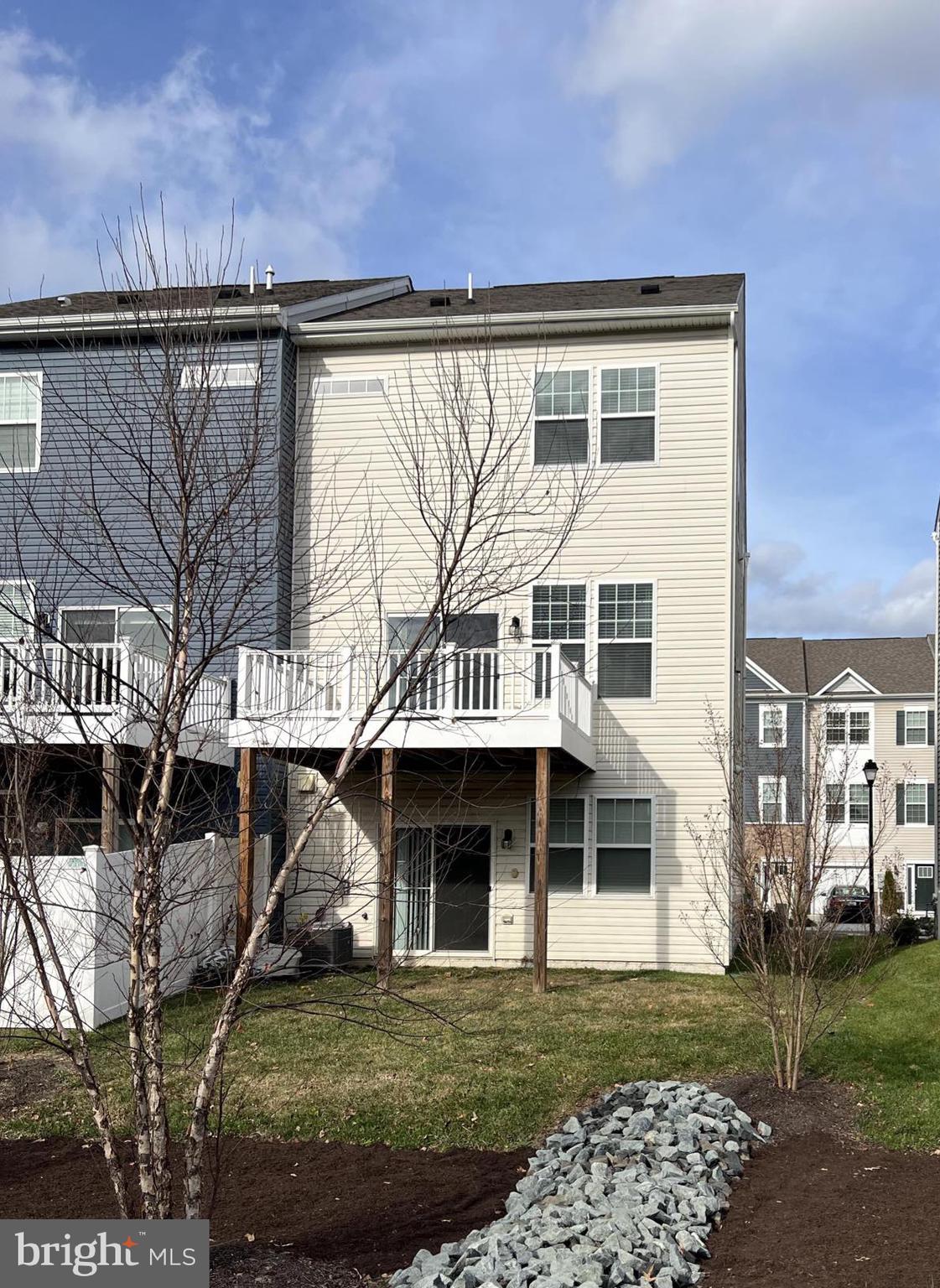 SEVERN MEADOWS - Residential