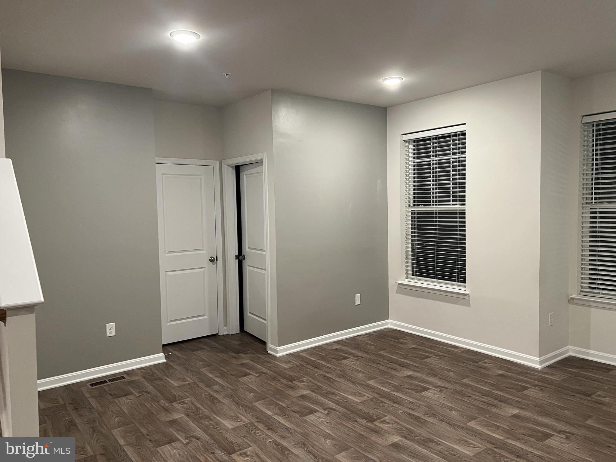 SEVERN MEADOWS - Residential