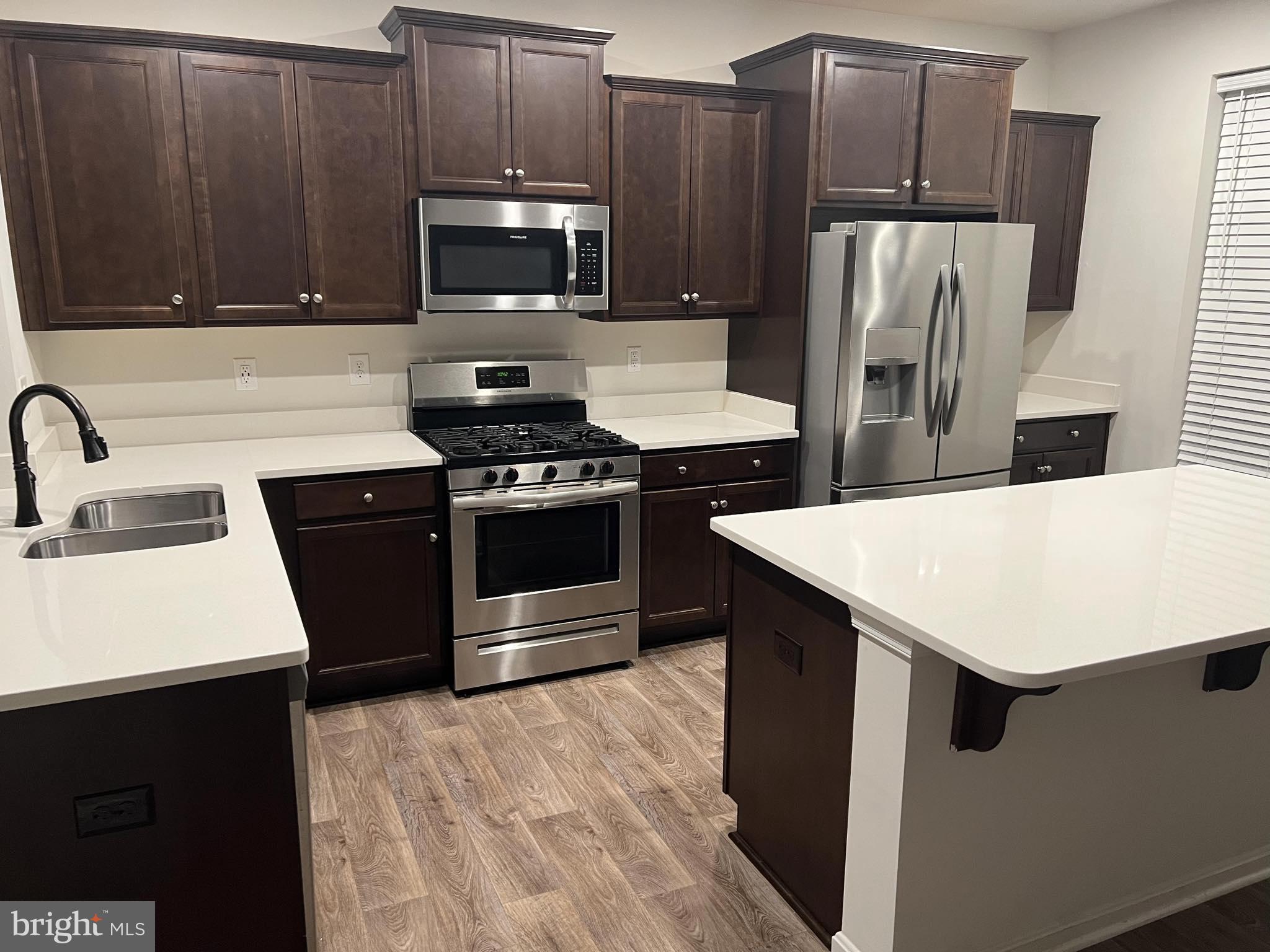 SEVERN MEADOWS - Residential