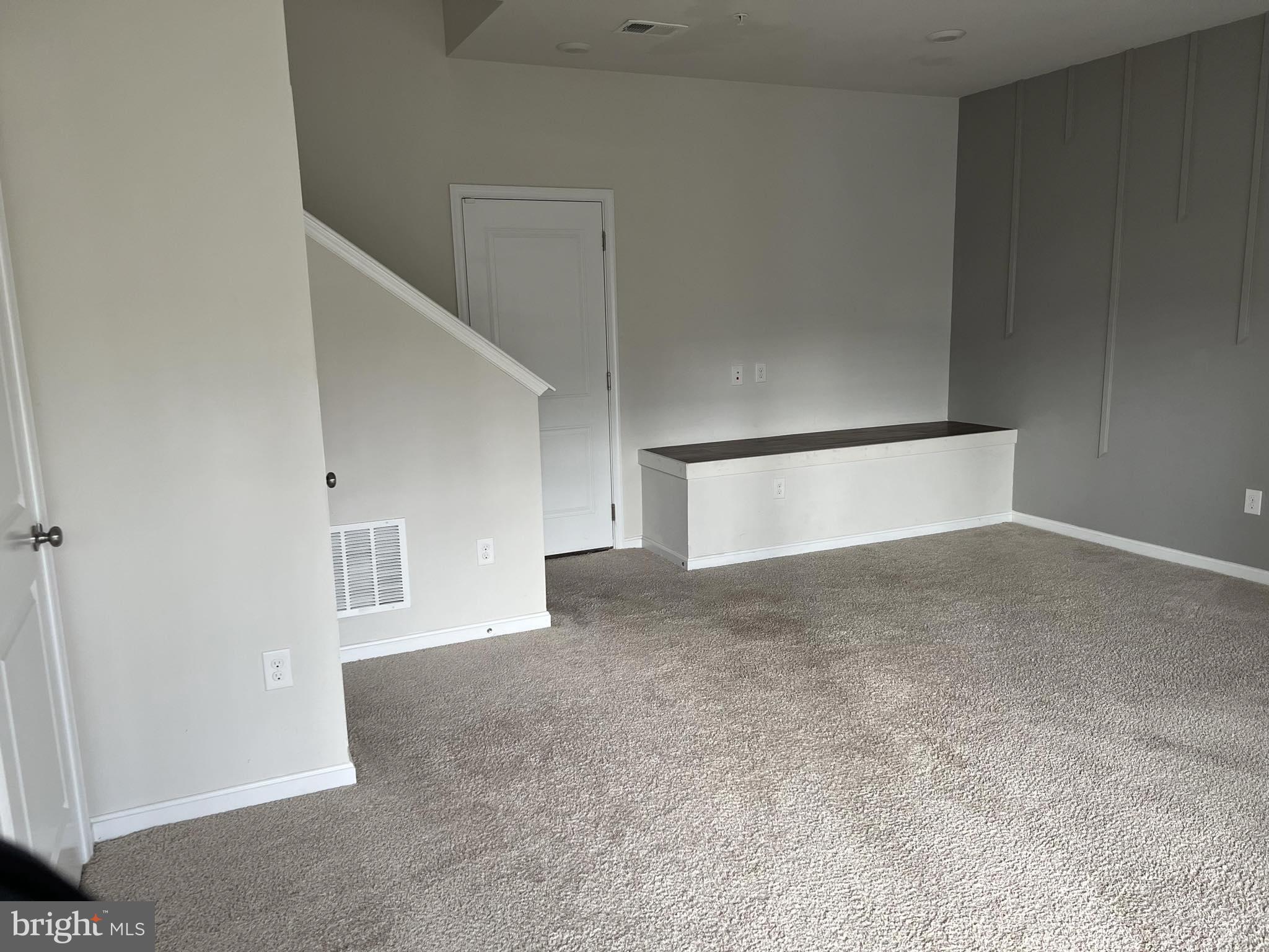 SEVERN MEADOWS - Residential