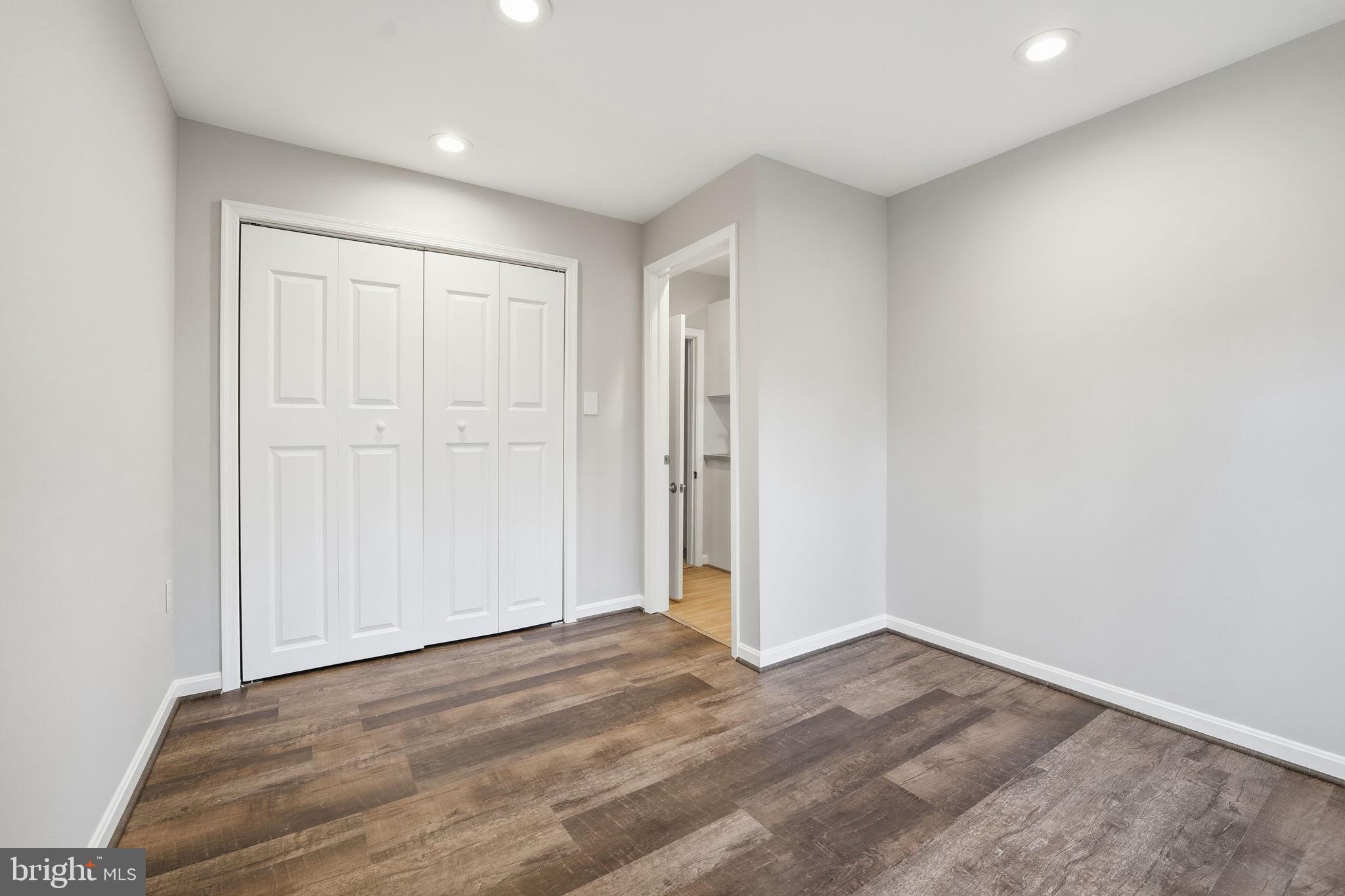 RESTON - Residential Lease