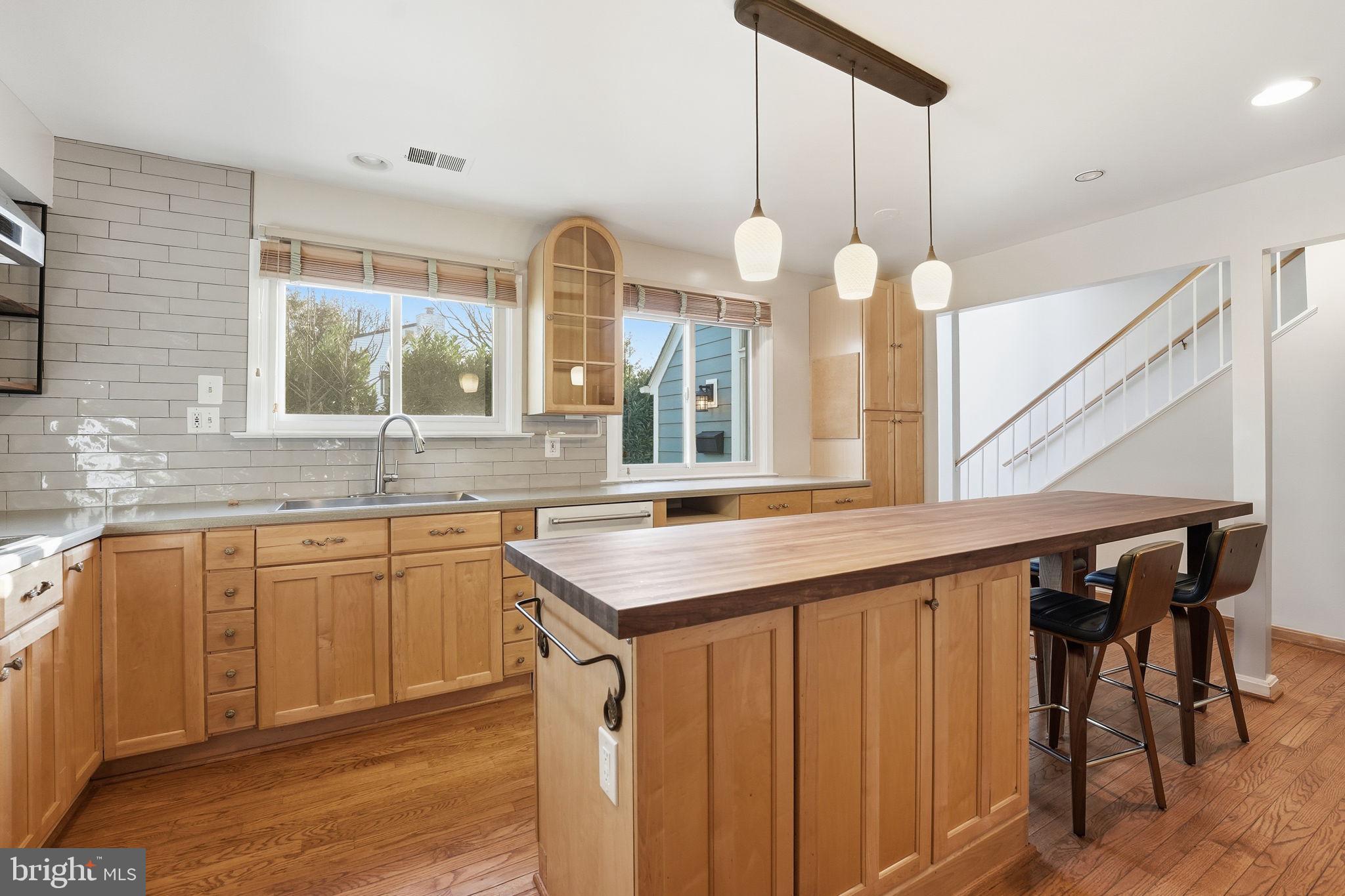 RESTON - Residential Lease