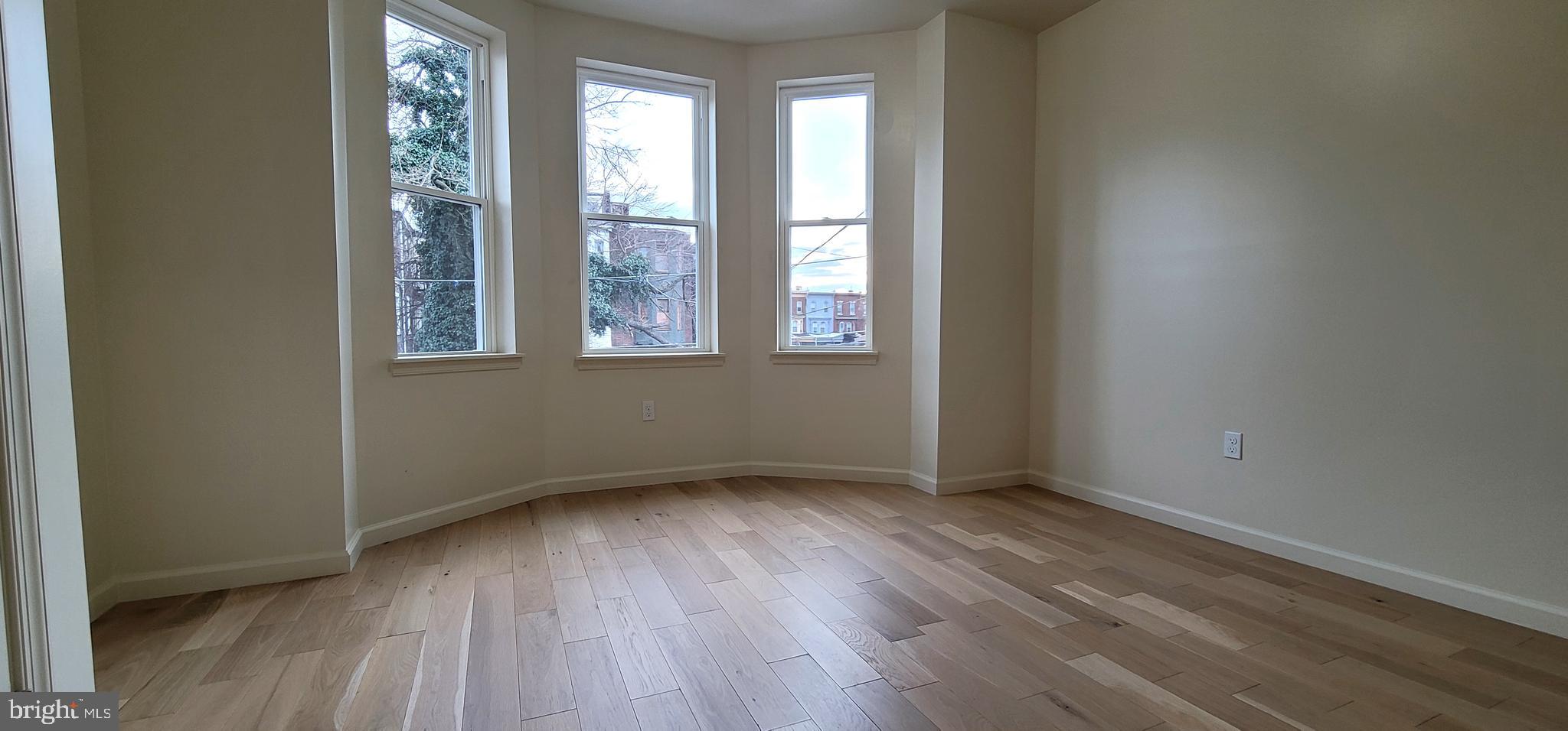 1219 W SILVER STREET 2ND FLOOR