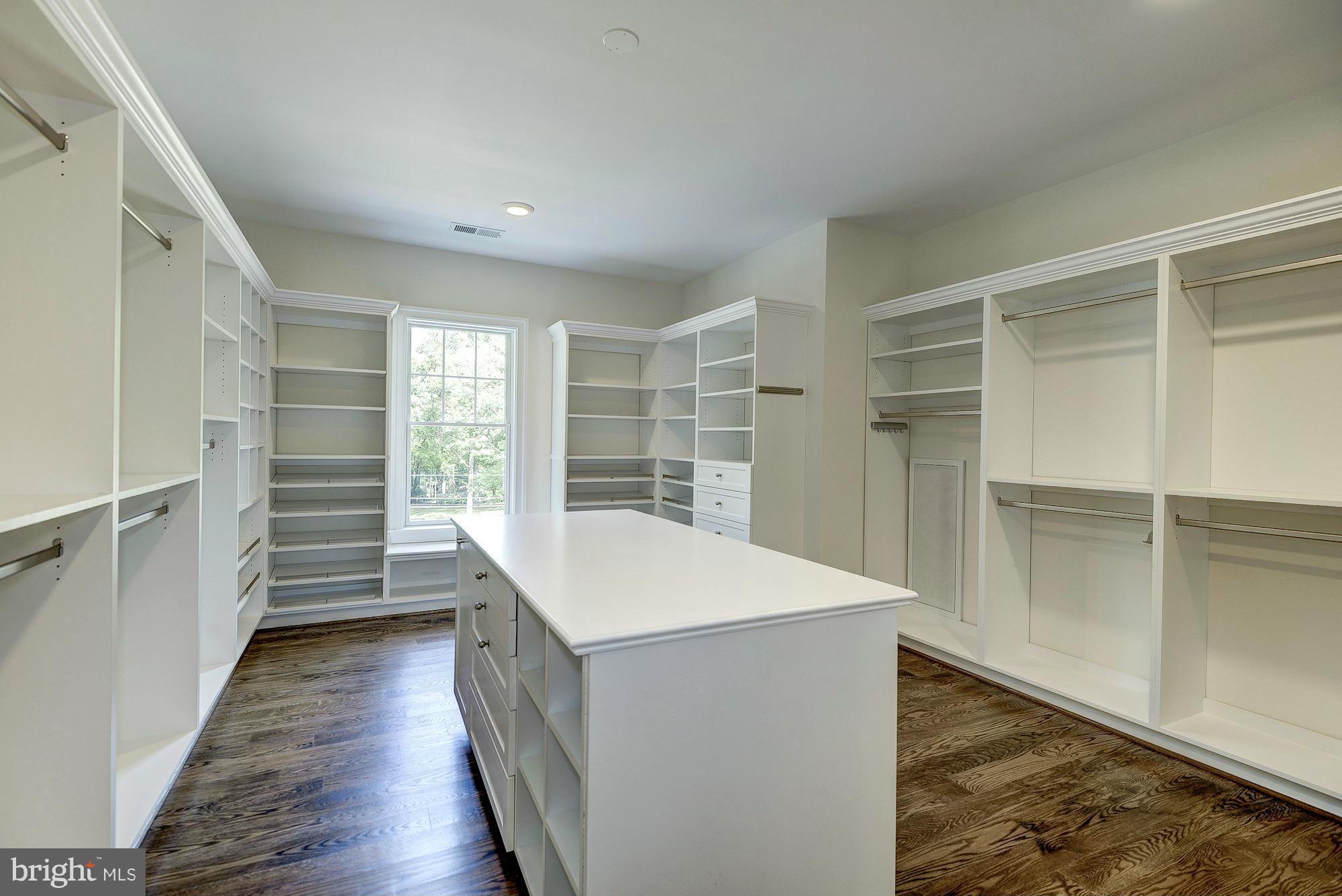 AVON PARK - Residential