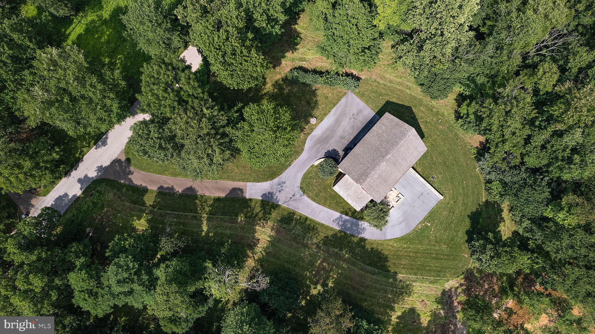 OLDEBULLTOWNVILLAGE - Land