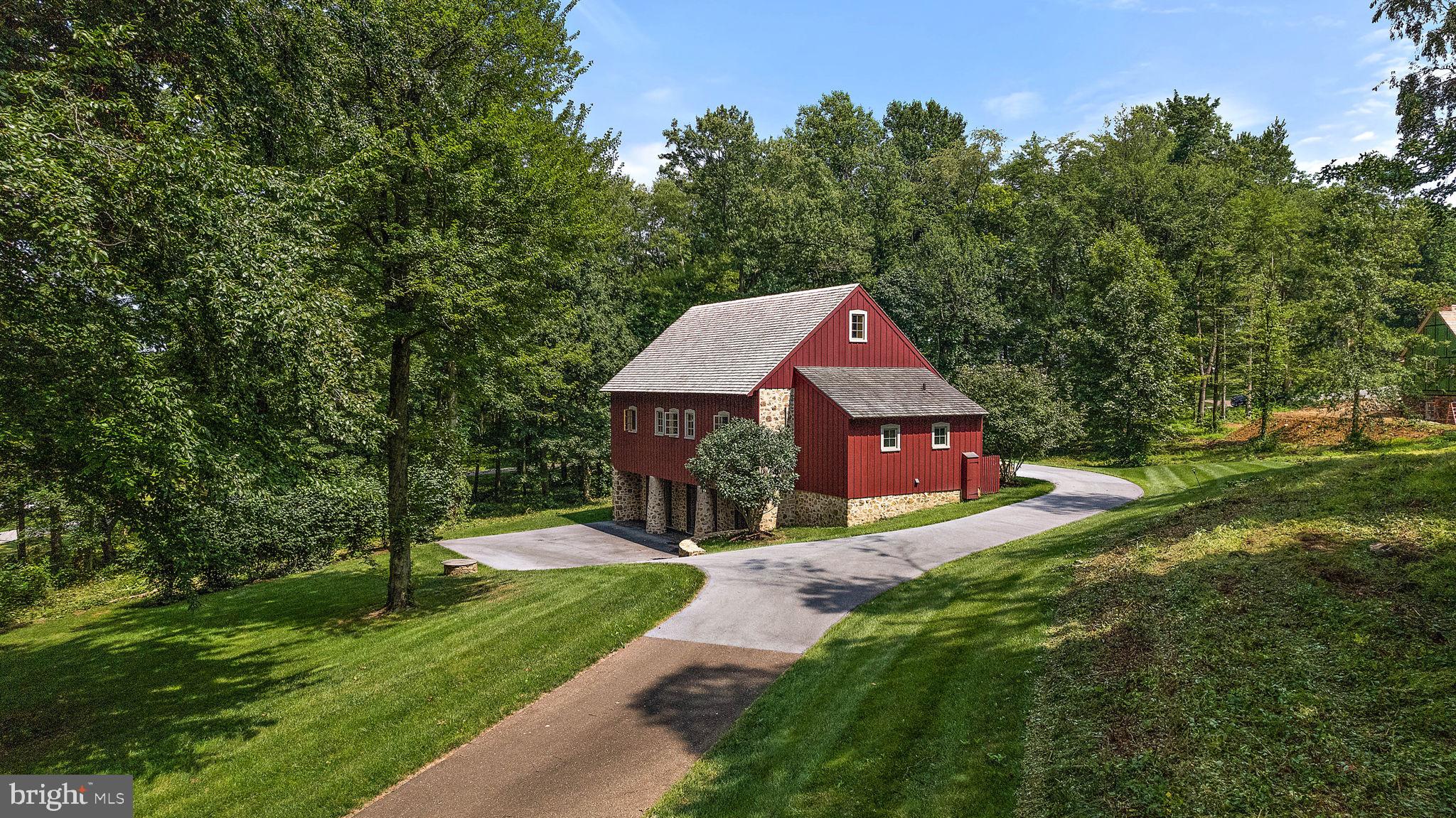 OLDEBULLTOWNVILLAGE - Land