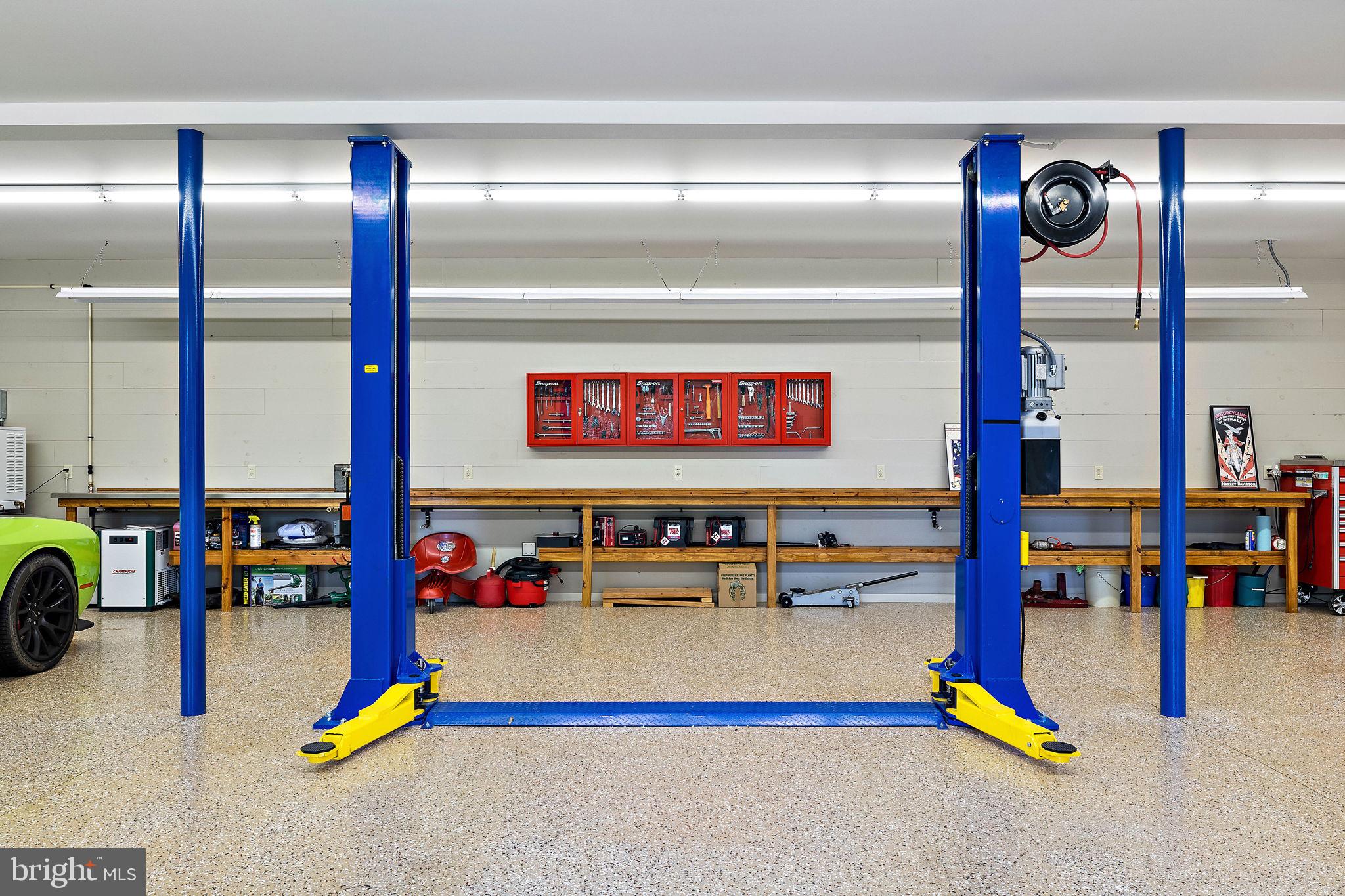 OLDEBULLTOWNVILLAGE - Land