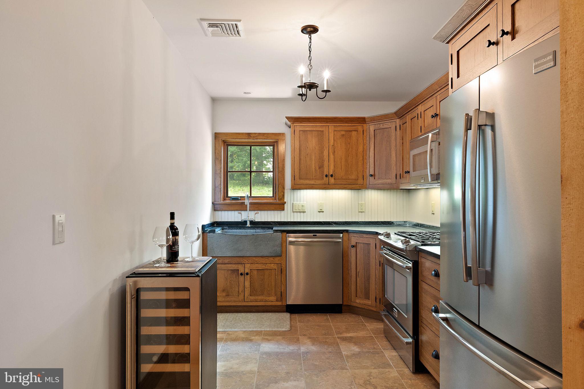 OLDEBULLTOWNVILLAGE - Land