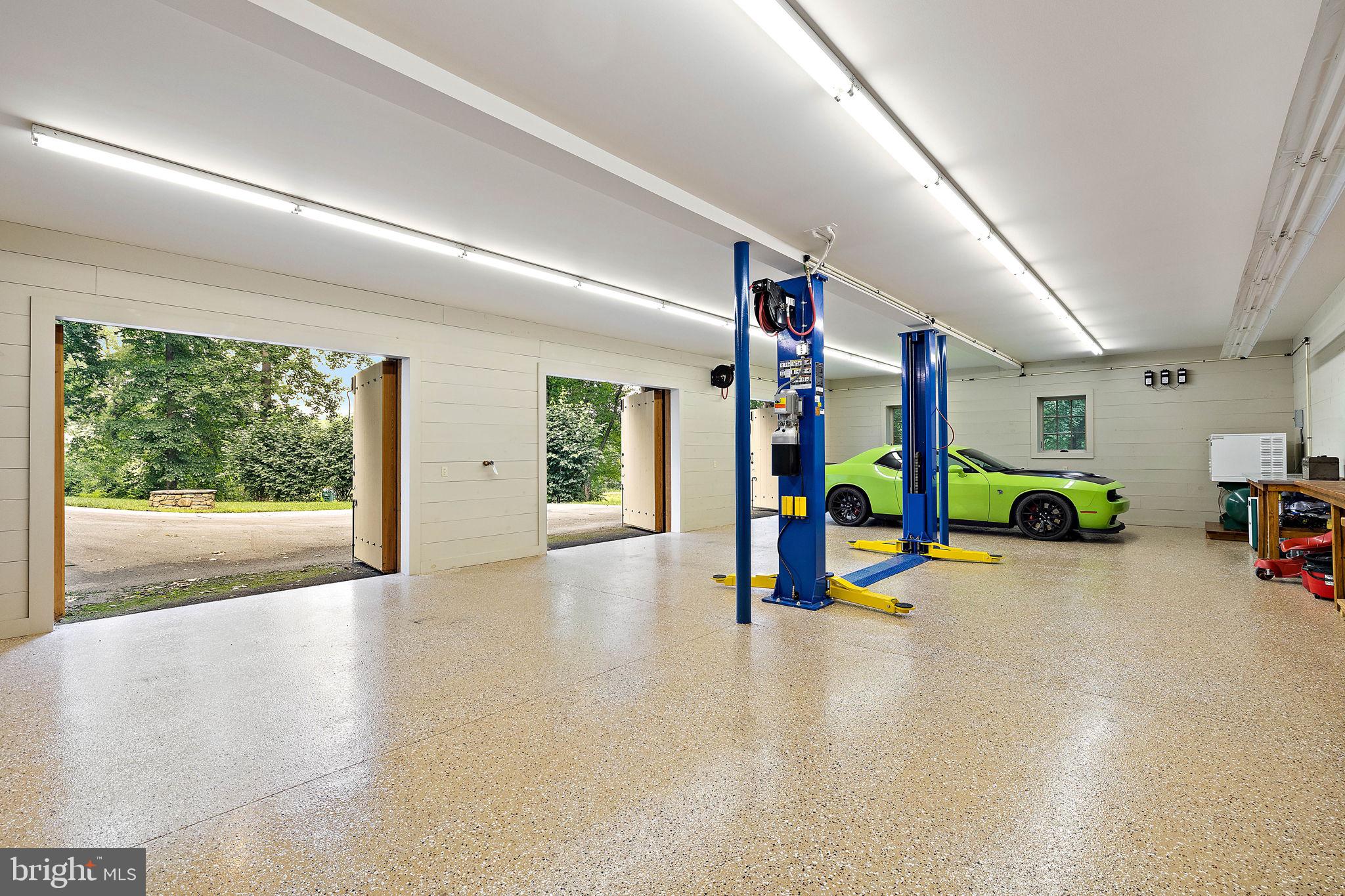 OLDEBULLTOWNVILLAGE - Land