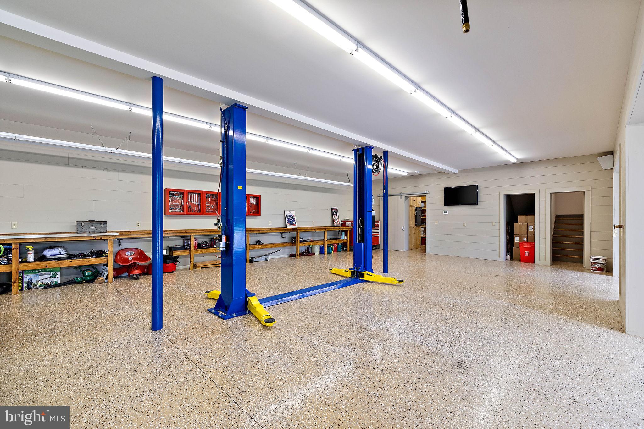 OLDEBULLTOWNVILLAGE - Land