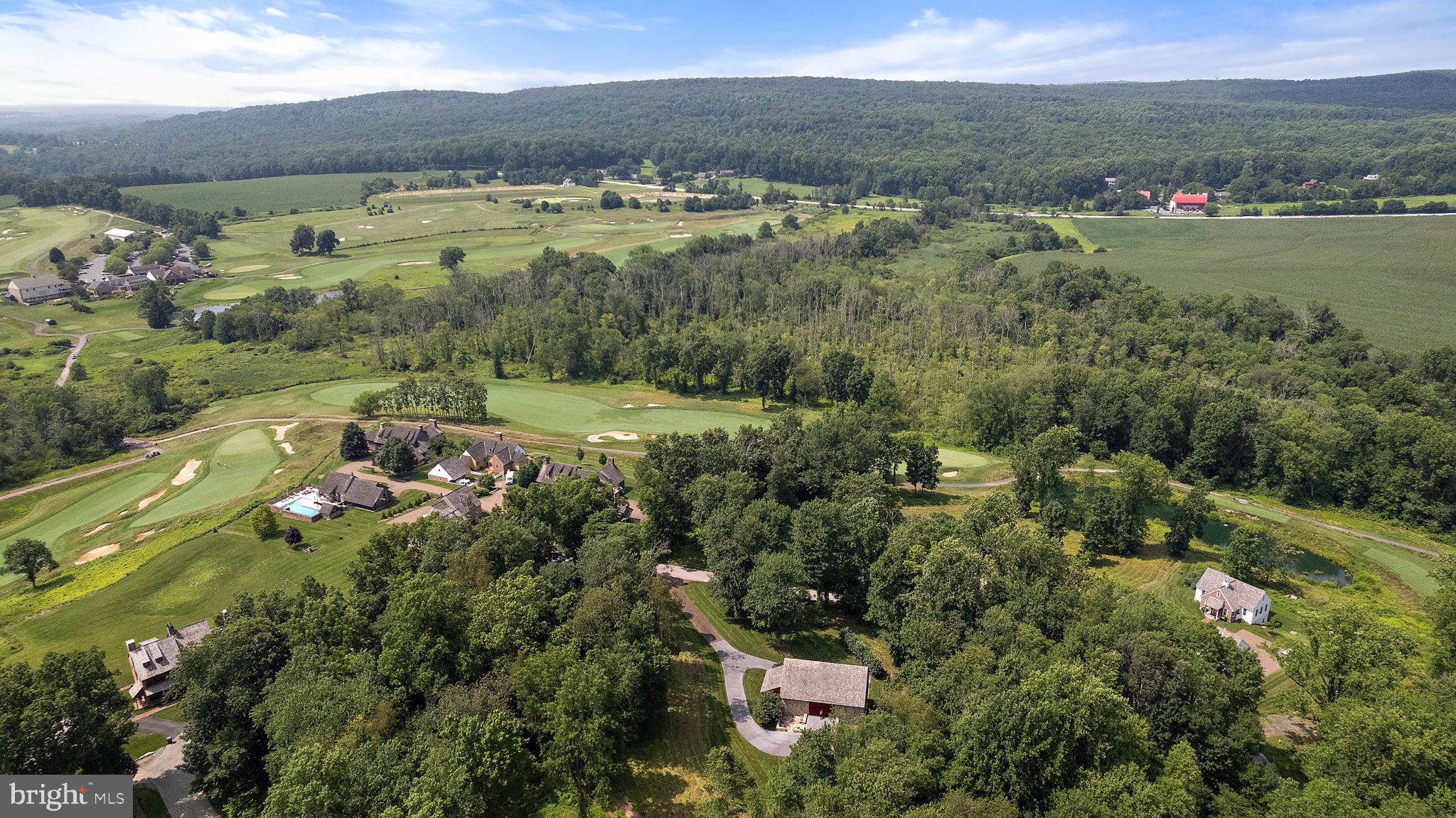 OLDEBULLTOWNVILLAGE - Land