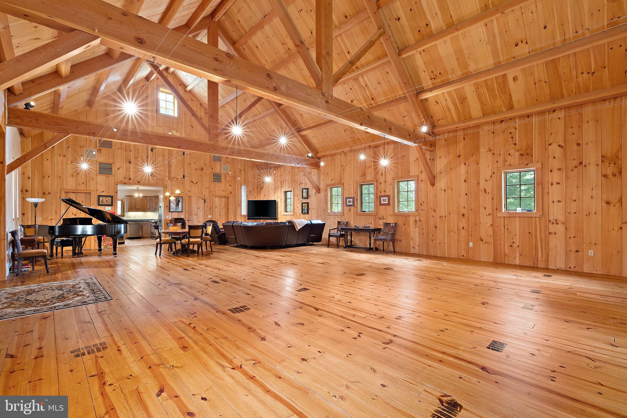 OLDEBULLTOWNVILLAGE - Land