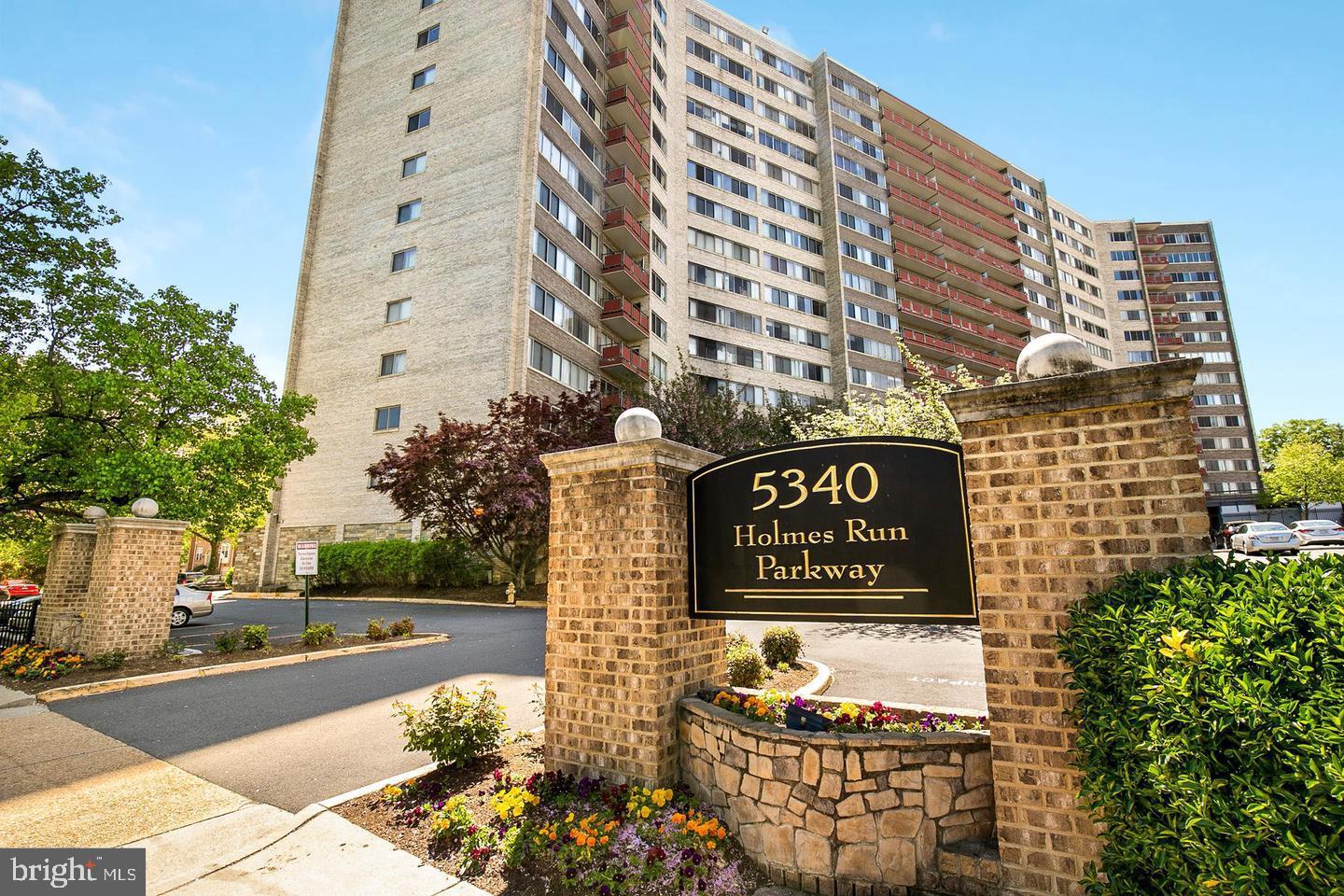 5340 HOLMES RUN PARKWAY 1004