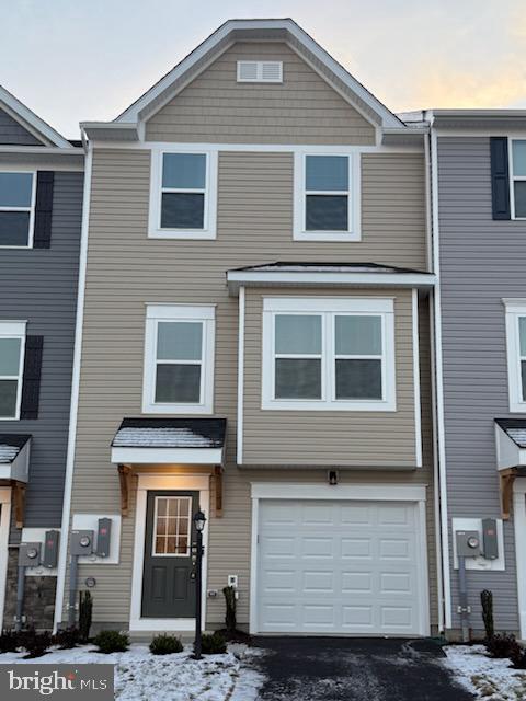 SOUTH BROOK - Residential Lease