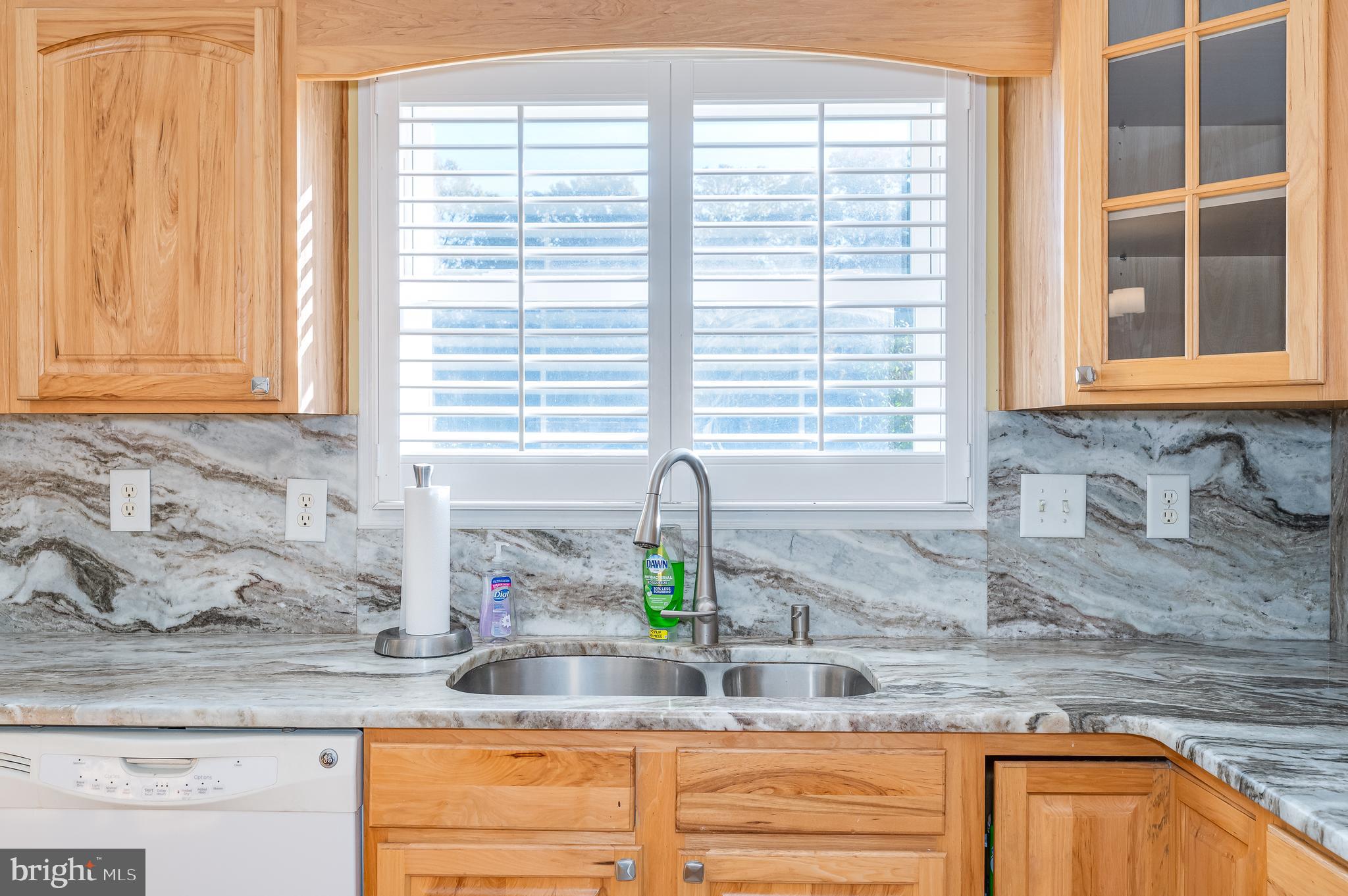 LOCUST HILL - Residential