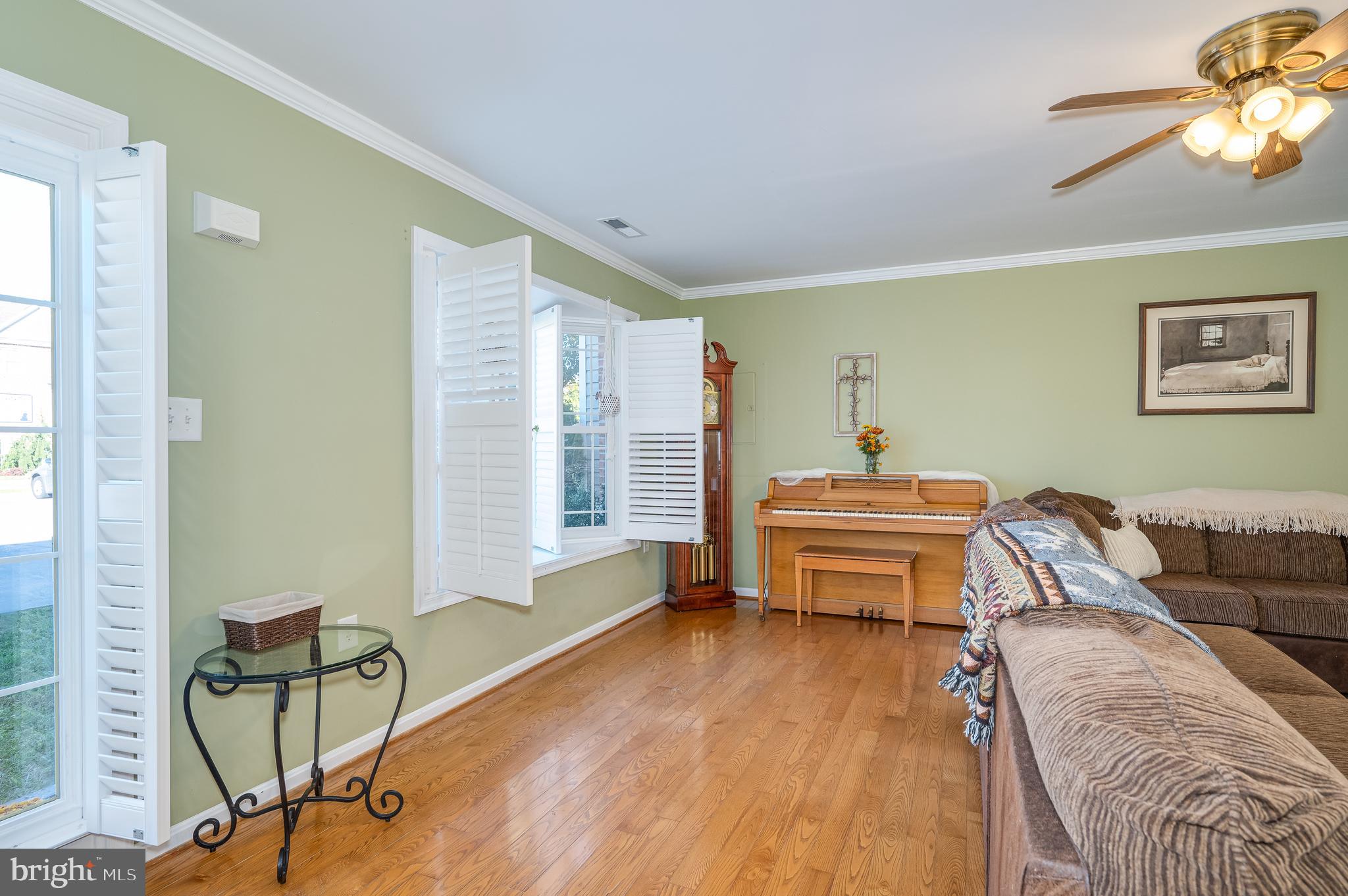 LOCUST HILL - Residential