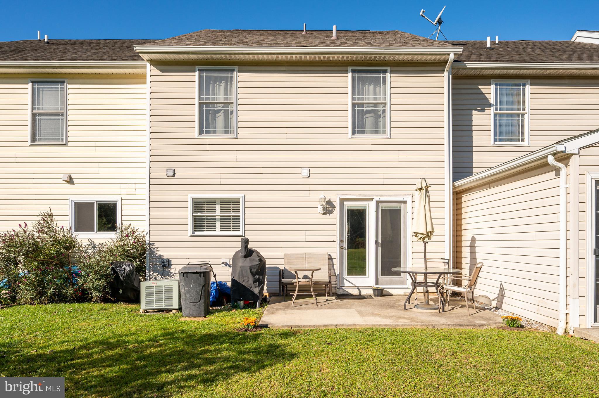 LOCUST HILL - Residential