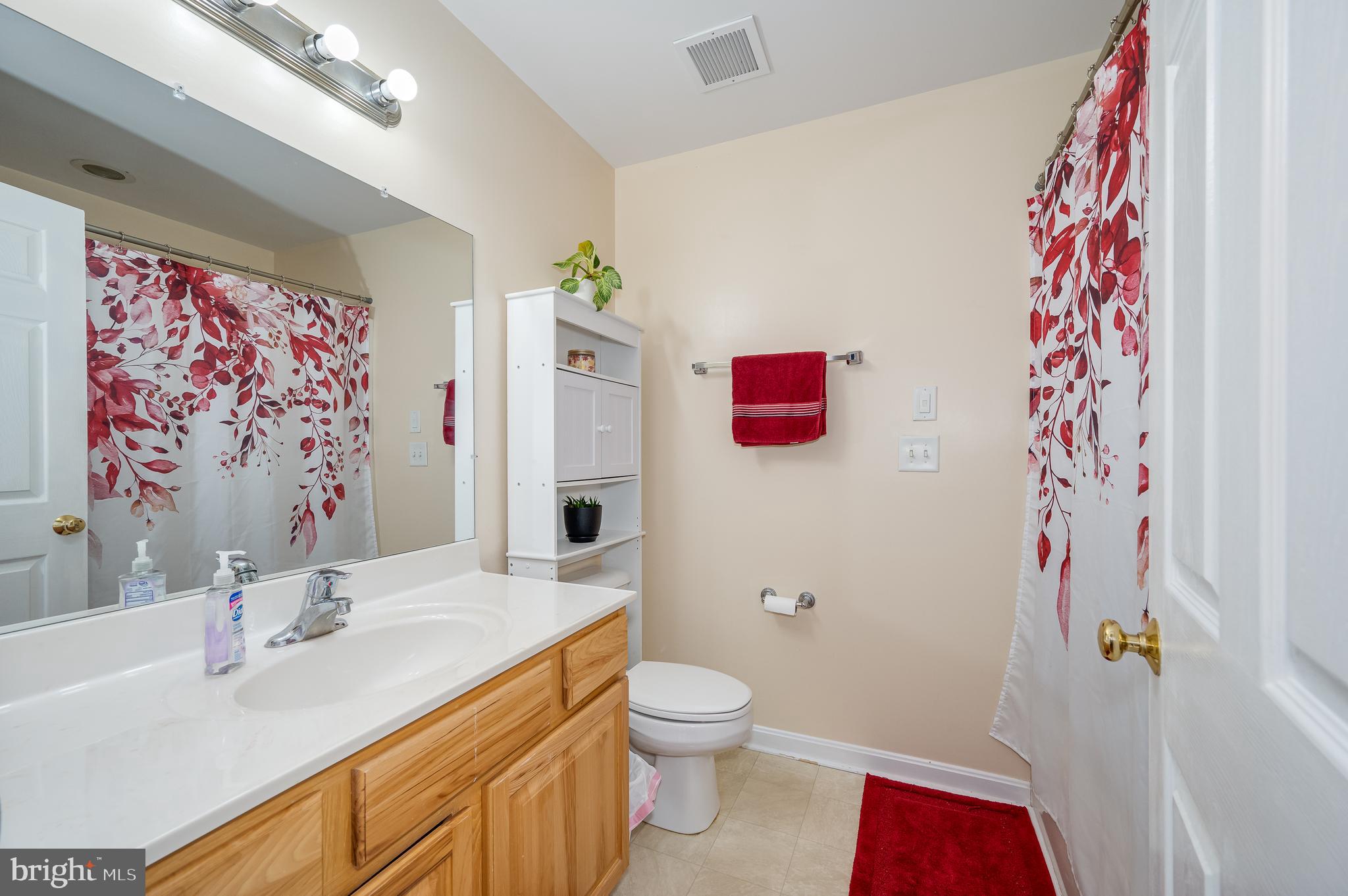 LOCUST HILL - Residential