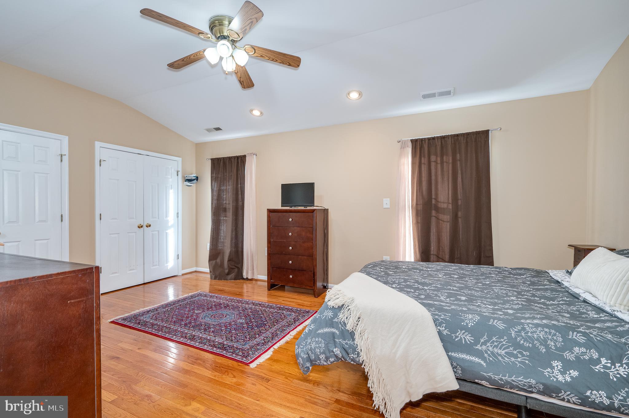 LOCUST HILL - Residential