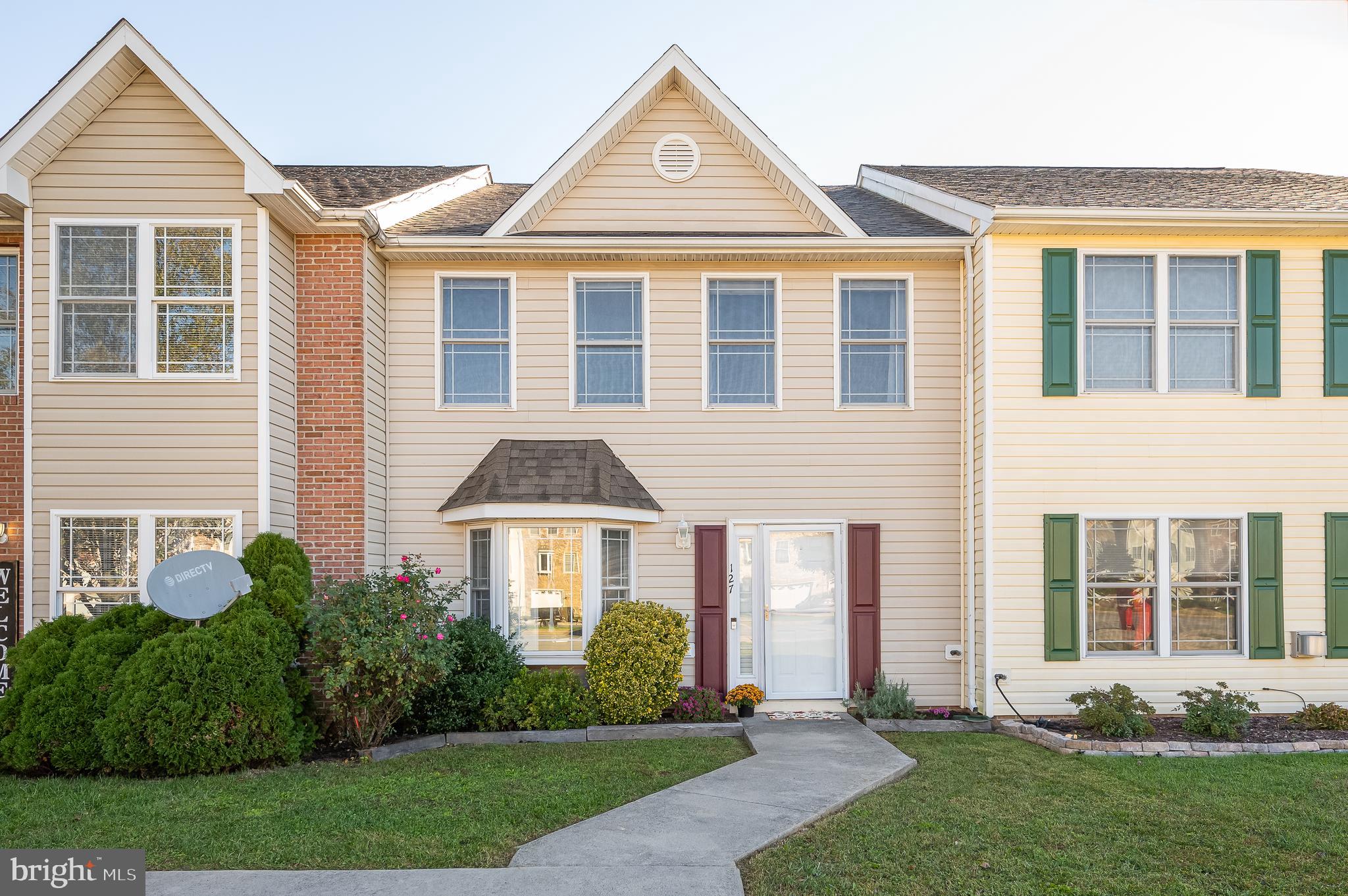 LOCUST HILL - Residential