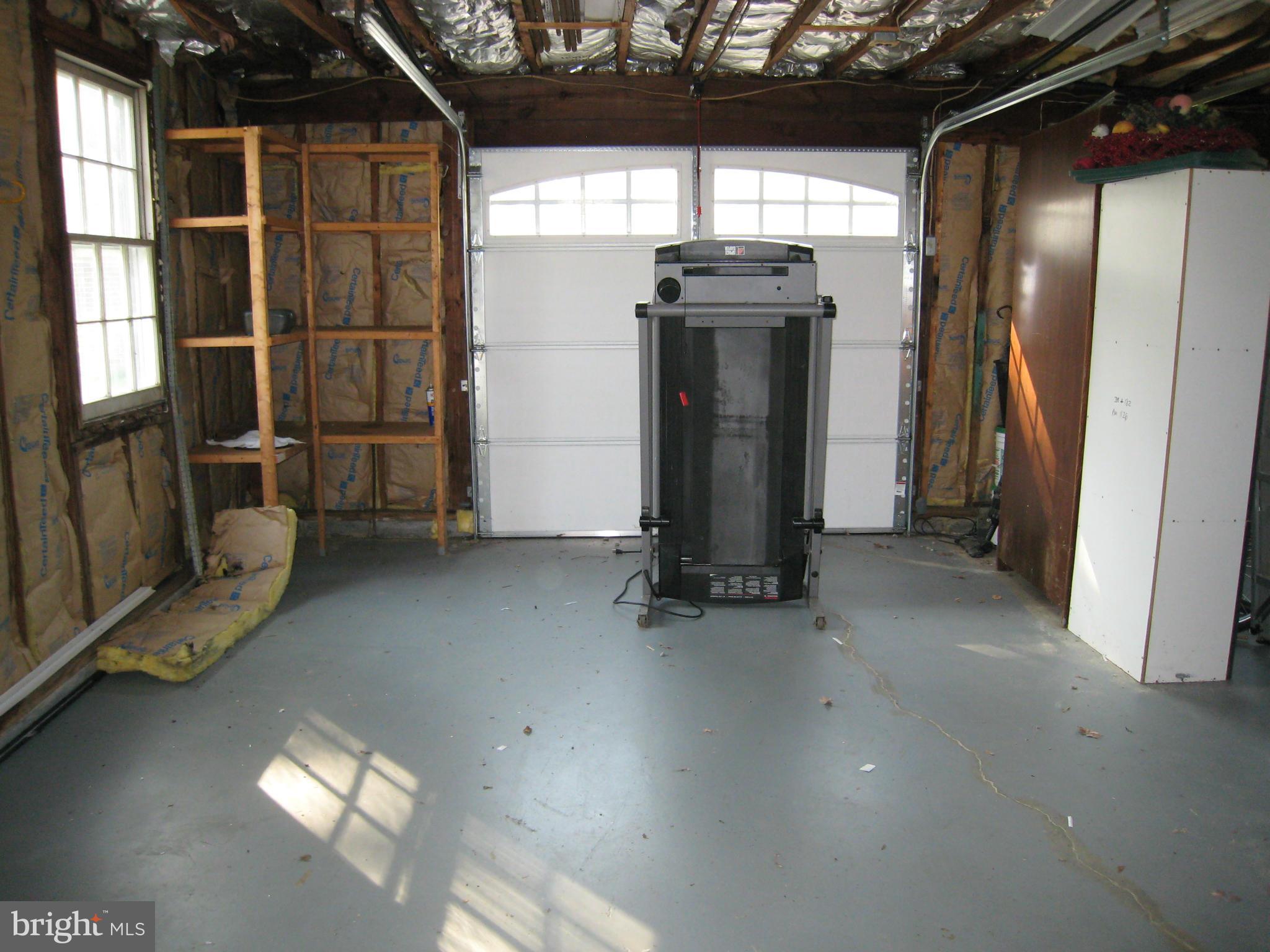 MT HEBRON PARK - Residential Lease