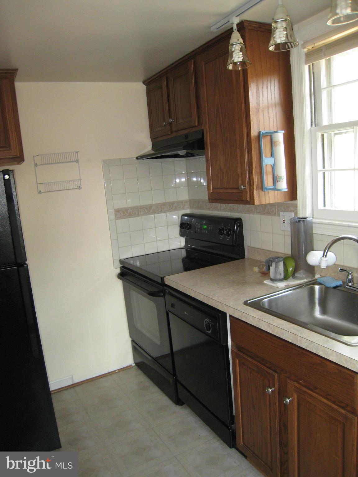 MT HEBRON PARK - Residential Lease