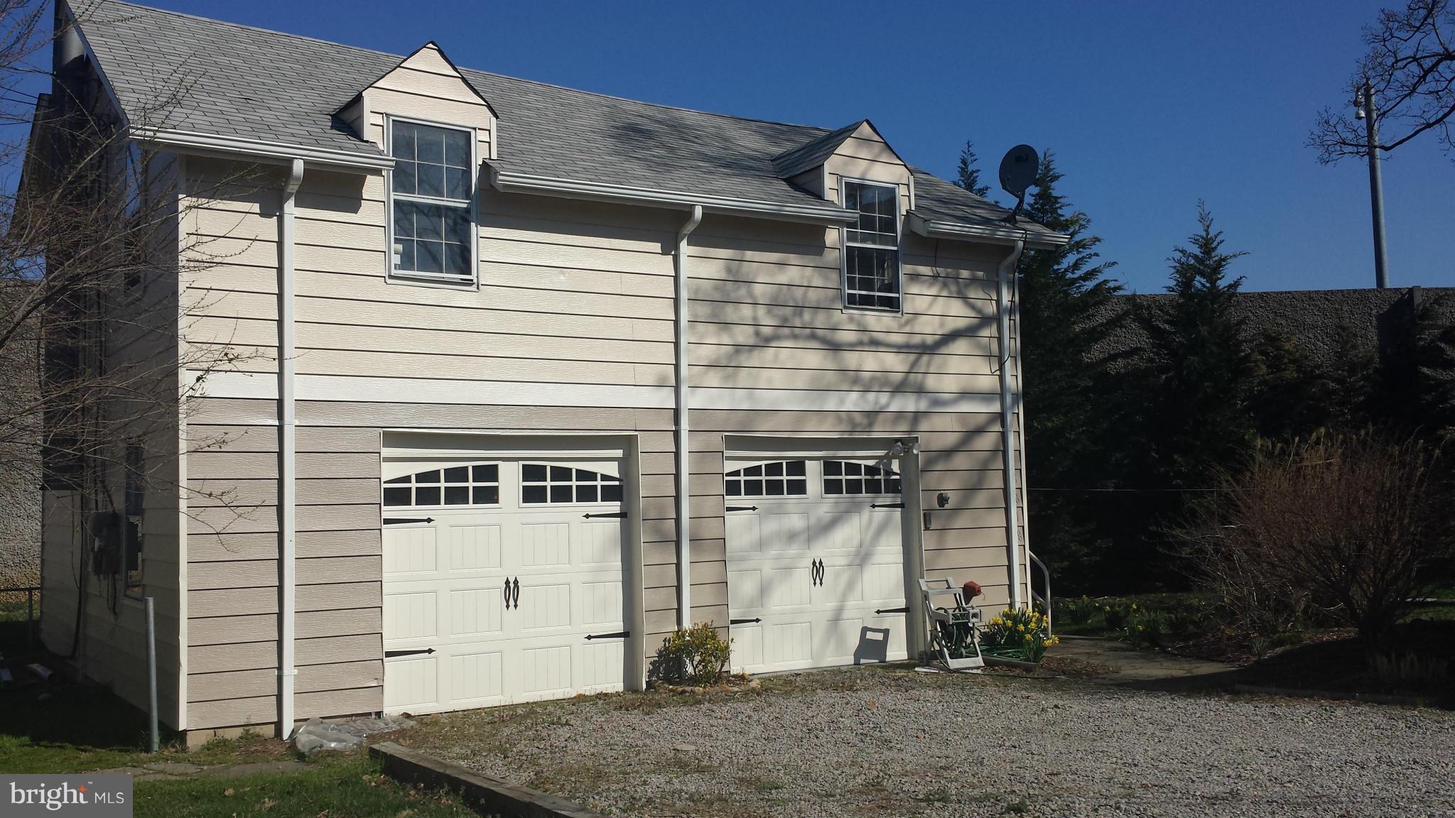 MT HEBRON PARK - Residential Lease