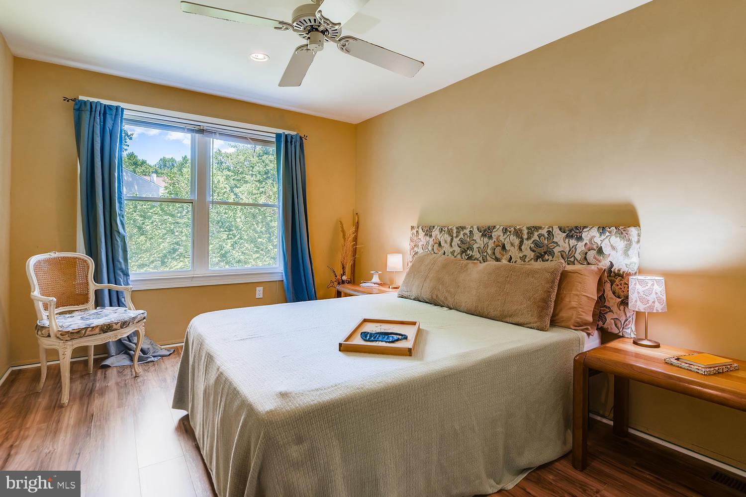 SUNNYBROOK FARMS - Residential