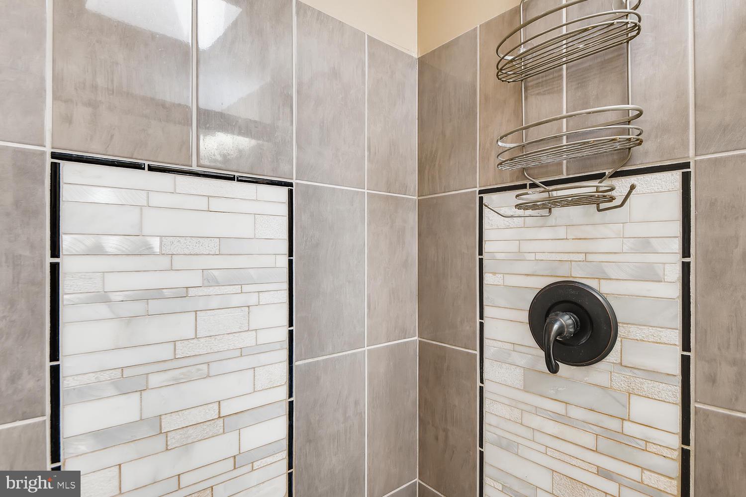 SUNNYBROOK FARMS - Residential