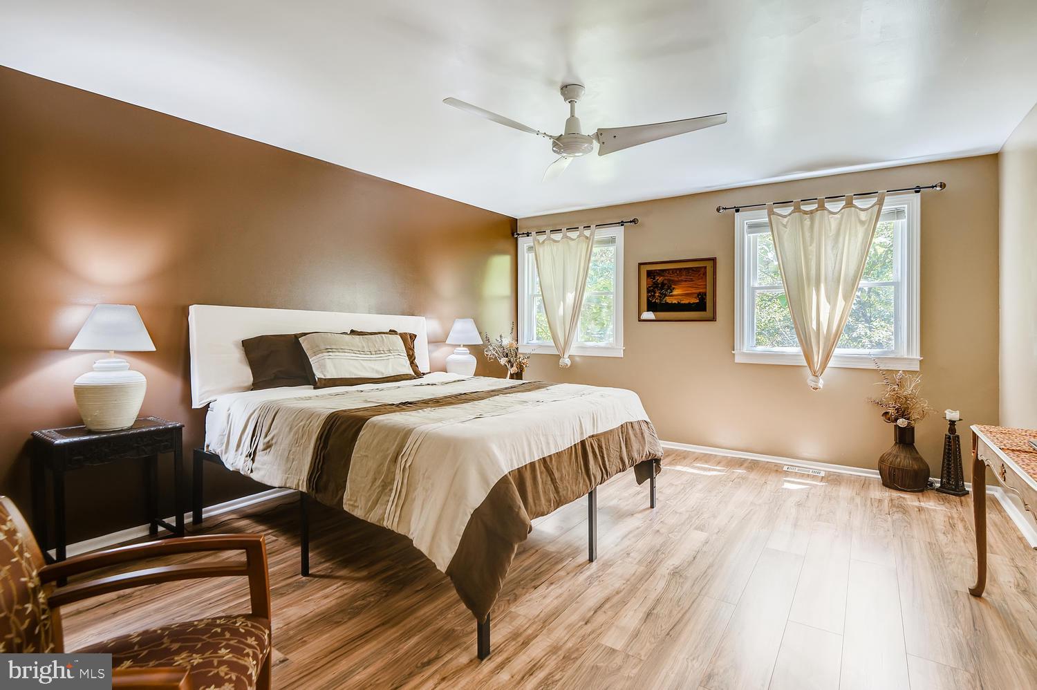 SUNNYBROOK FARMS - Residential