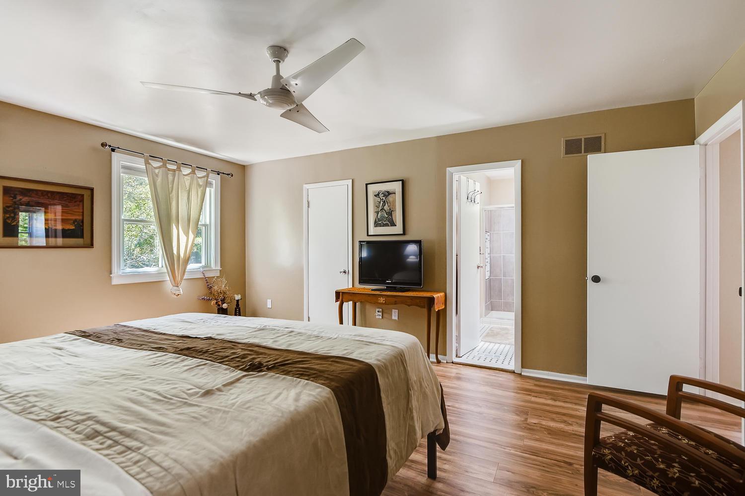 SUNNYBROOK FARMS - Residential