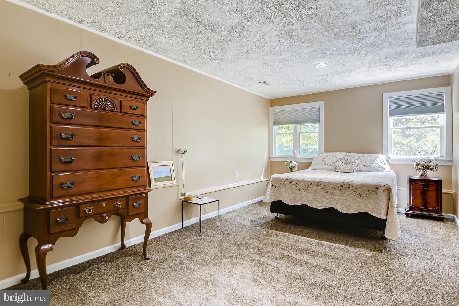 SUNNYBROOK FARMS - Residential