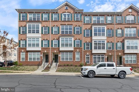 42588 CARDINAL TRACE TERRACE BRAMBLETON VA 20148