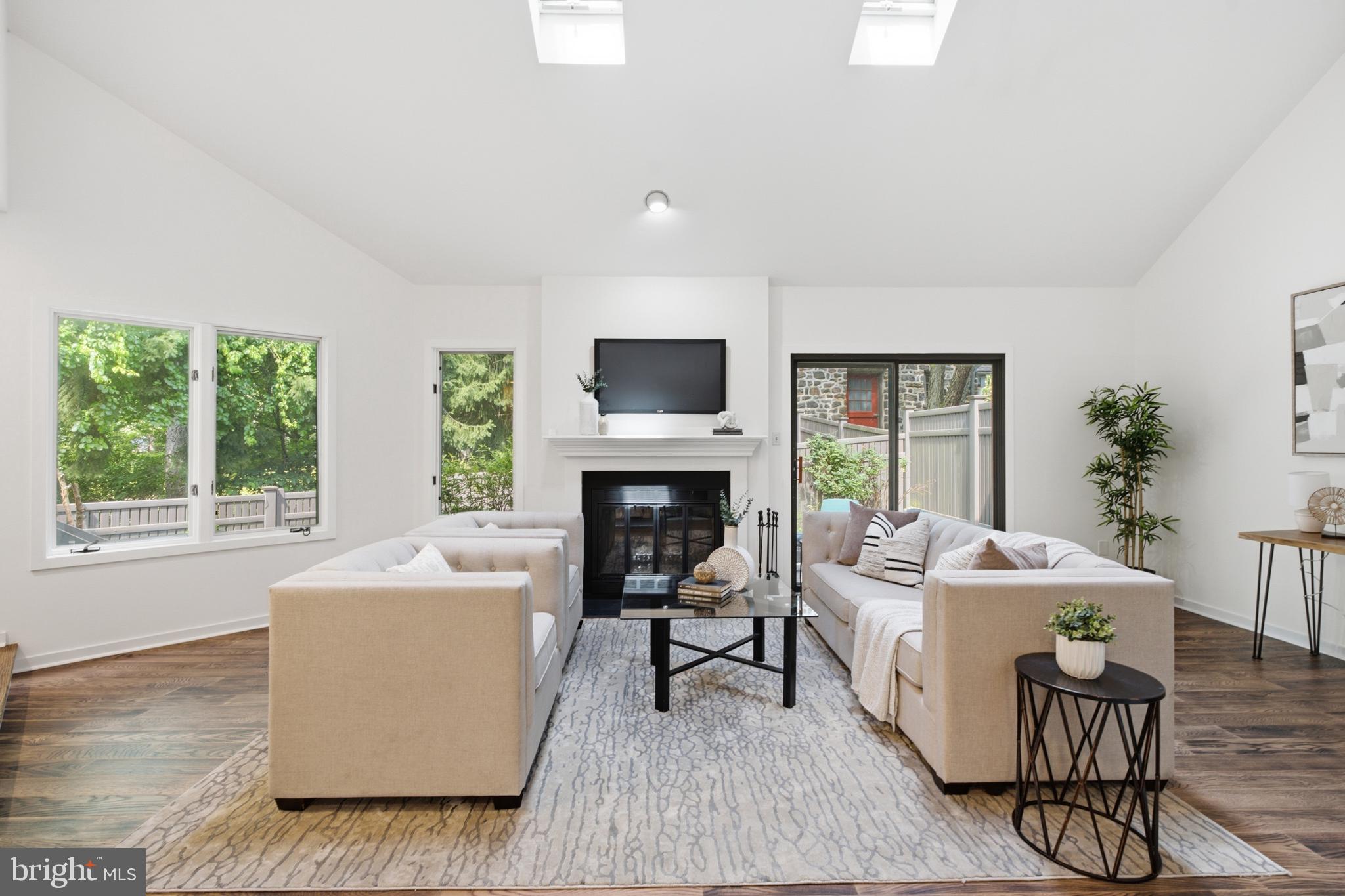 138 MONTROSE AVENUE 26