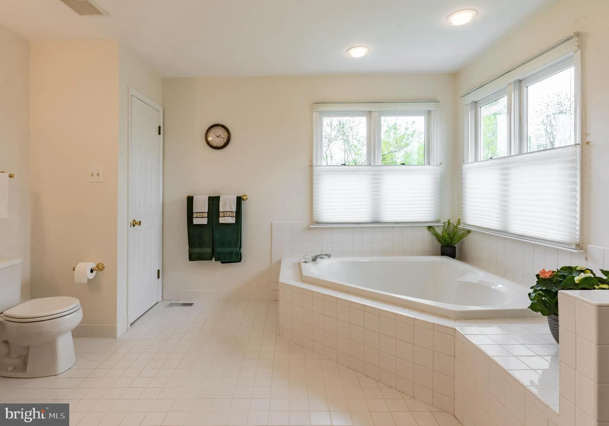 Additional image 85 of 694 Misty Hollow Dr, Maple Glen, PA 19002