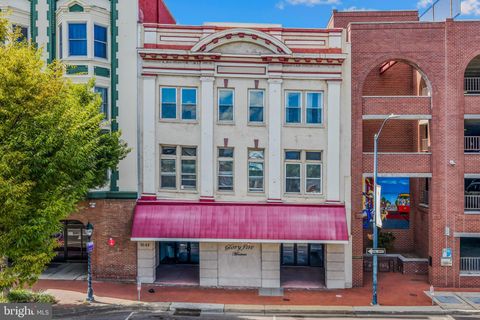 Photo of 11 Potomac Street N, HAGERSTOWN, MD 21740 (MLS # MDWA2035392)