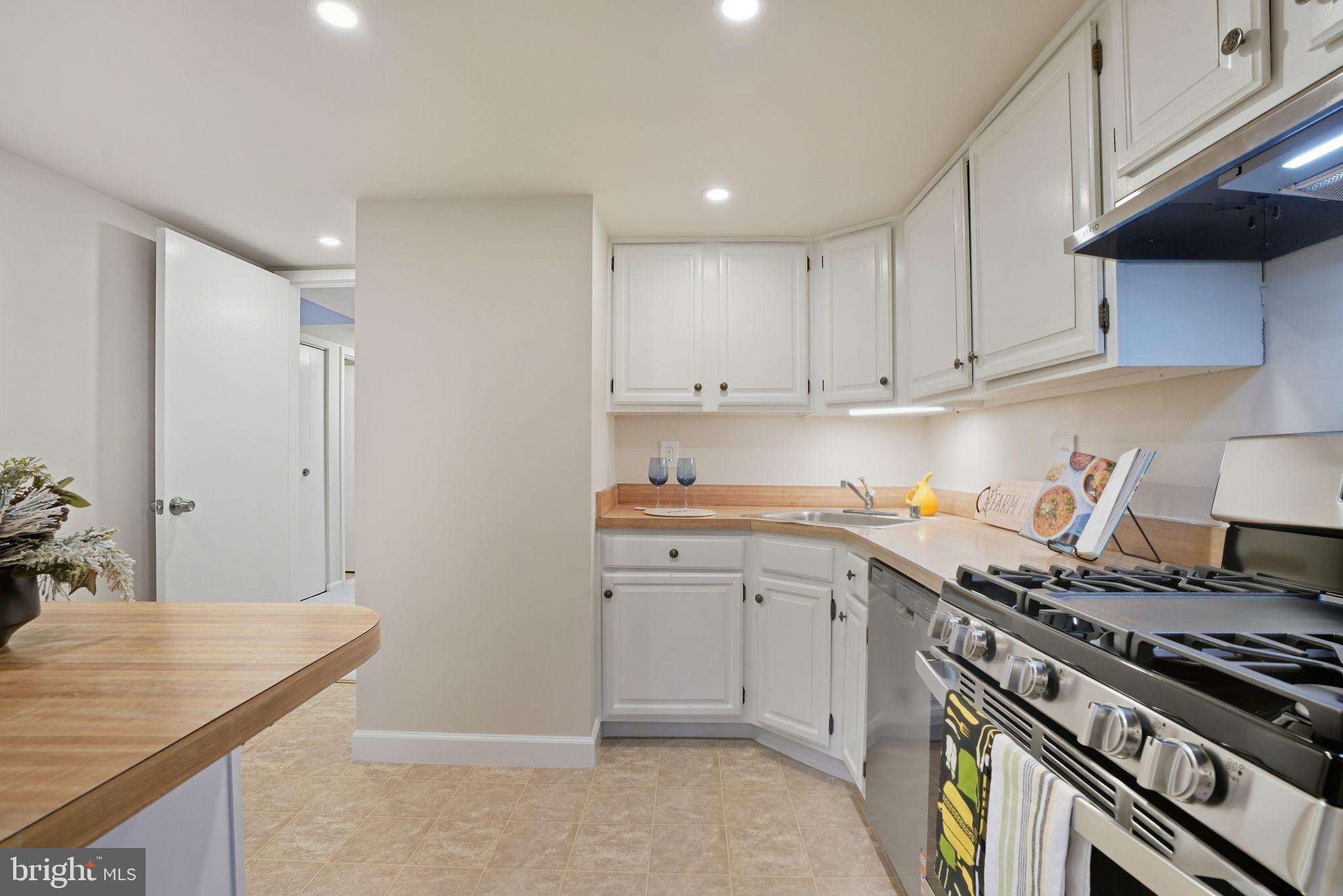 NORTHGATE CONDO - Residential