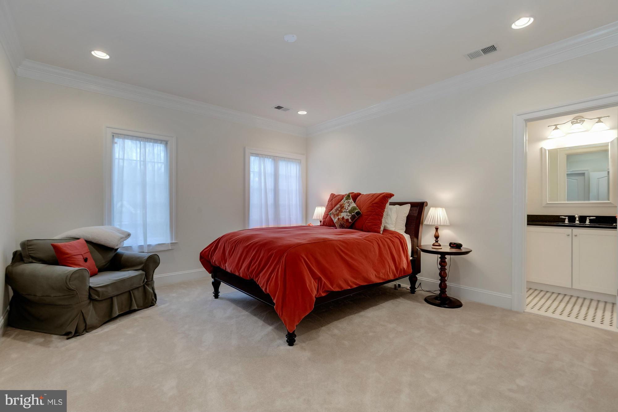 HANSBOROUGH - Residential