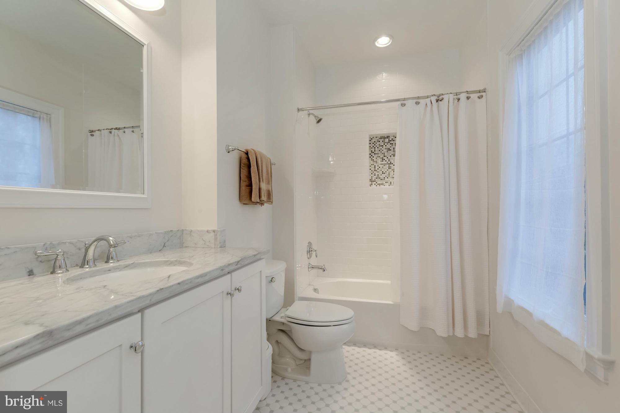 HANSBOROUGH - Residential