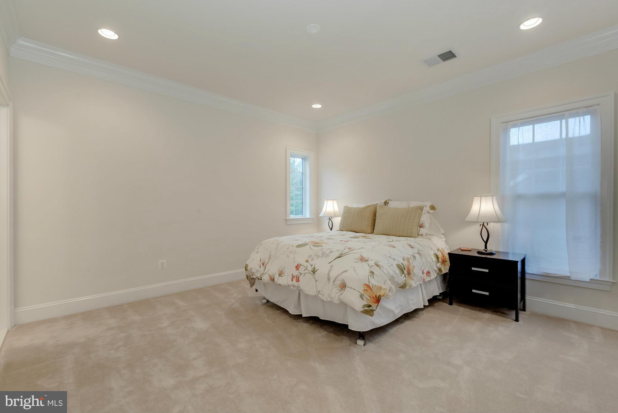 HANSBOROUGH - Residential