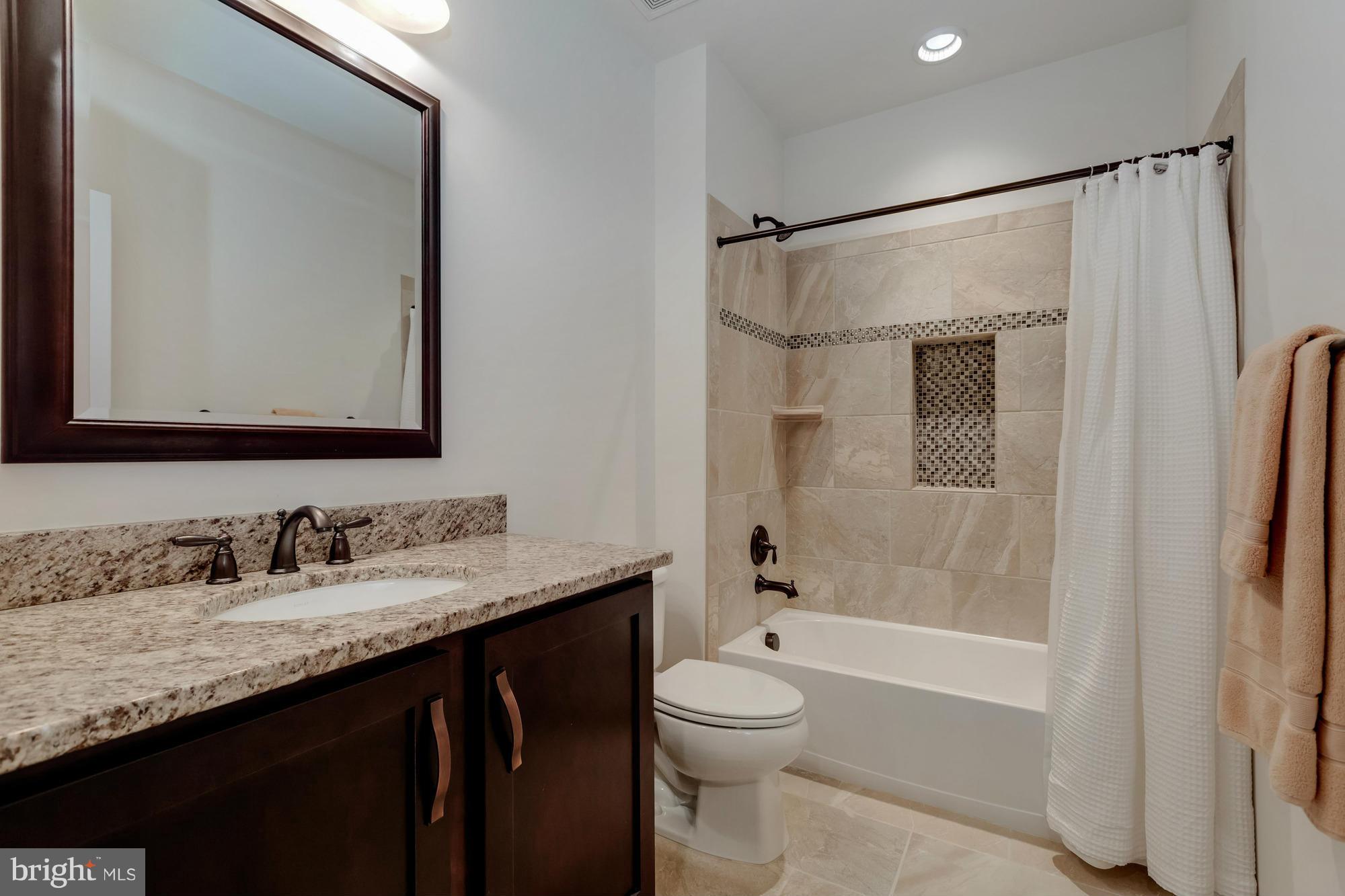 HANSBOROUGH - Residential