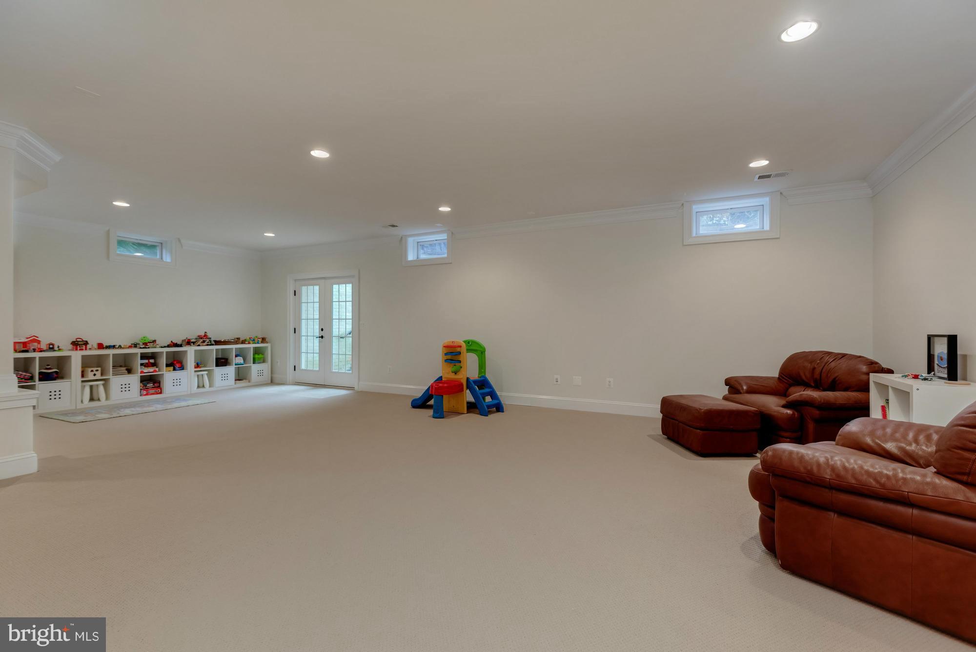 HANSBOROUGH - Residential