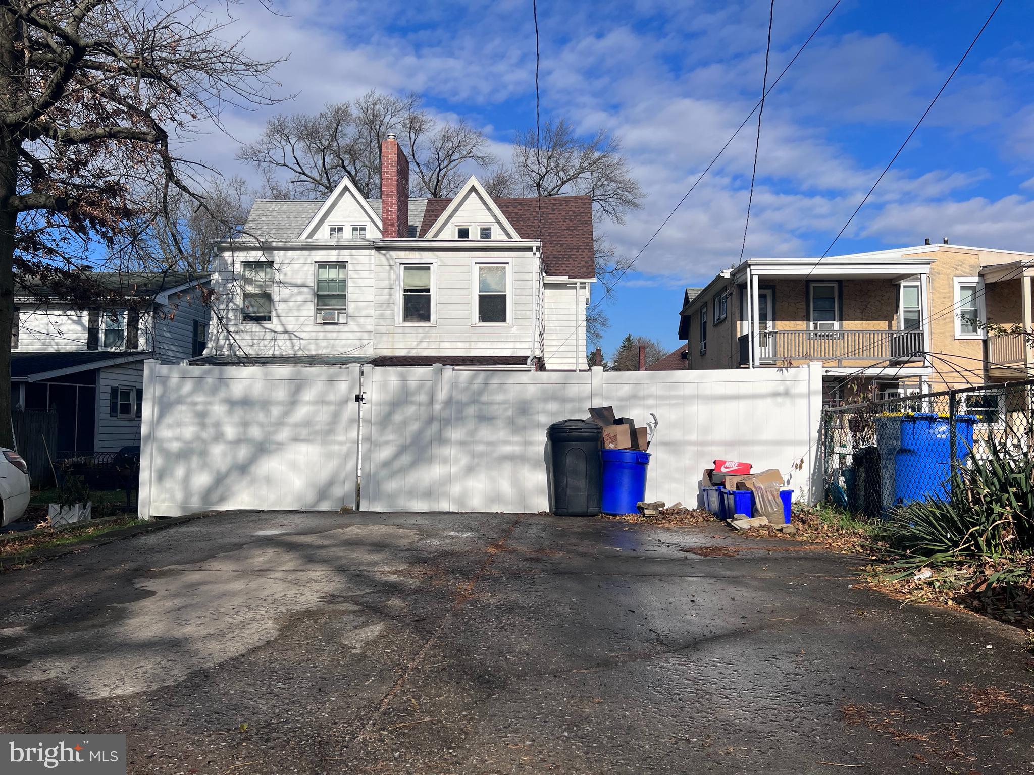 ELMWOOD - Residential