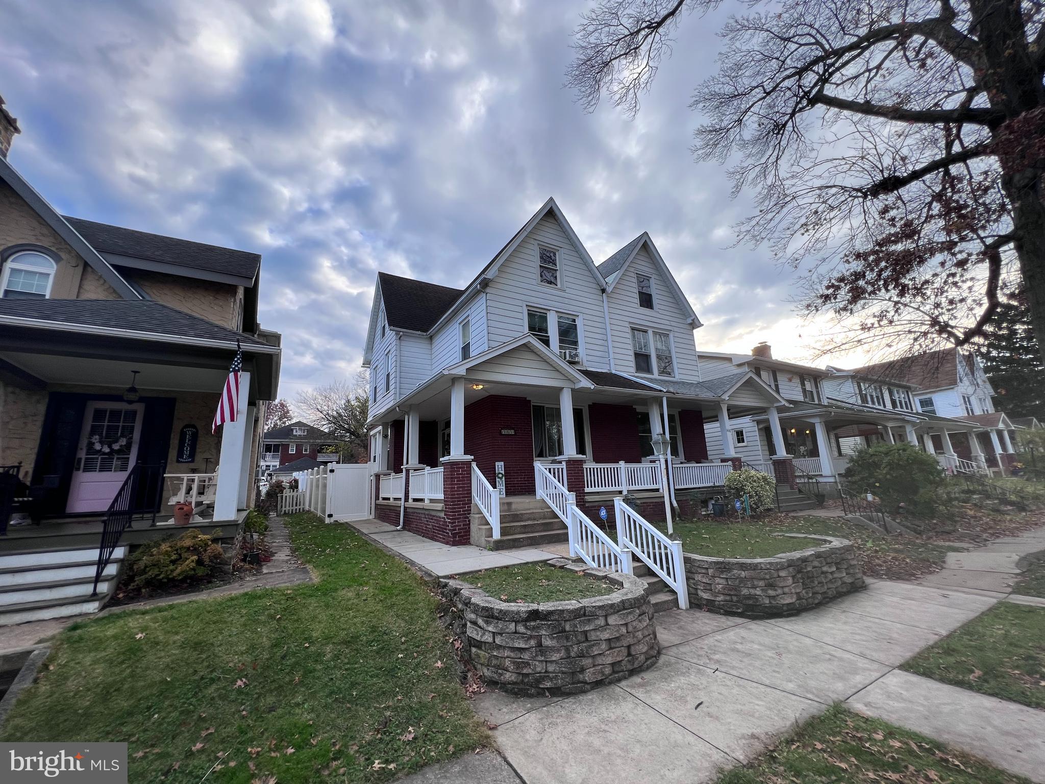 ELMWOOD - Residential