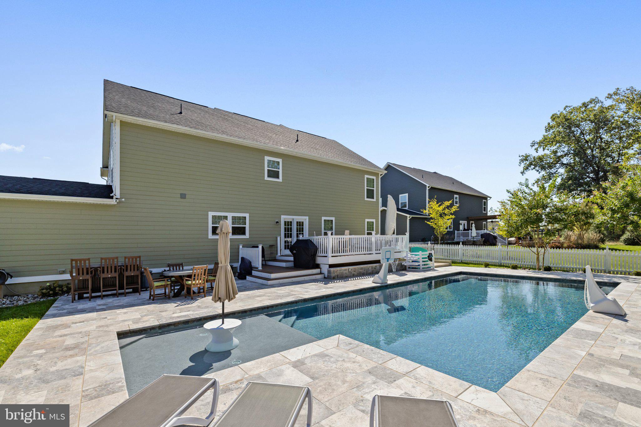 GREENS SOUTH AT WILLOWSF - Residential